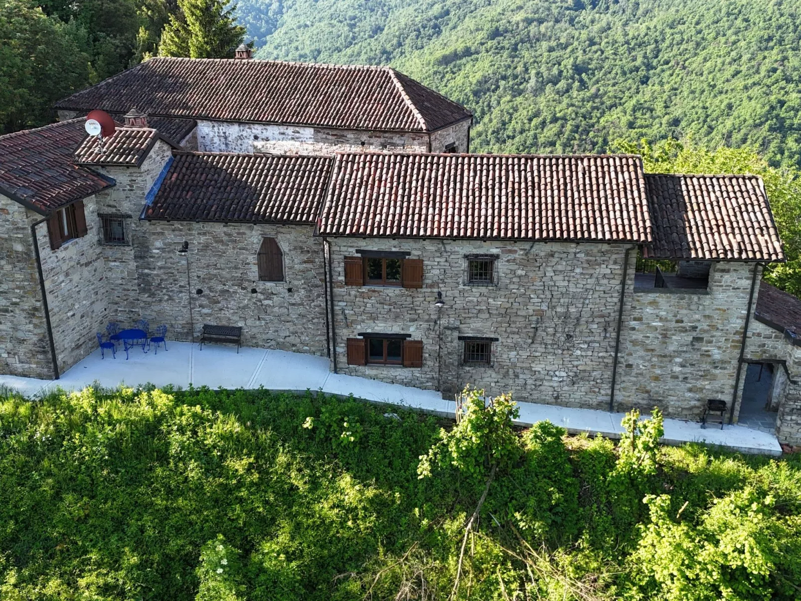 Rustikales und charmantes Doppelzimmer "Olmo Gentile" - Buiten