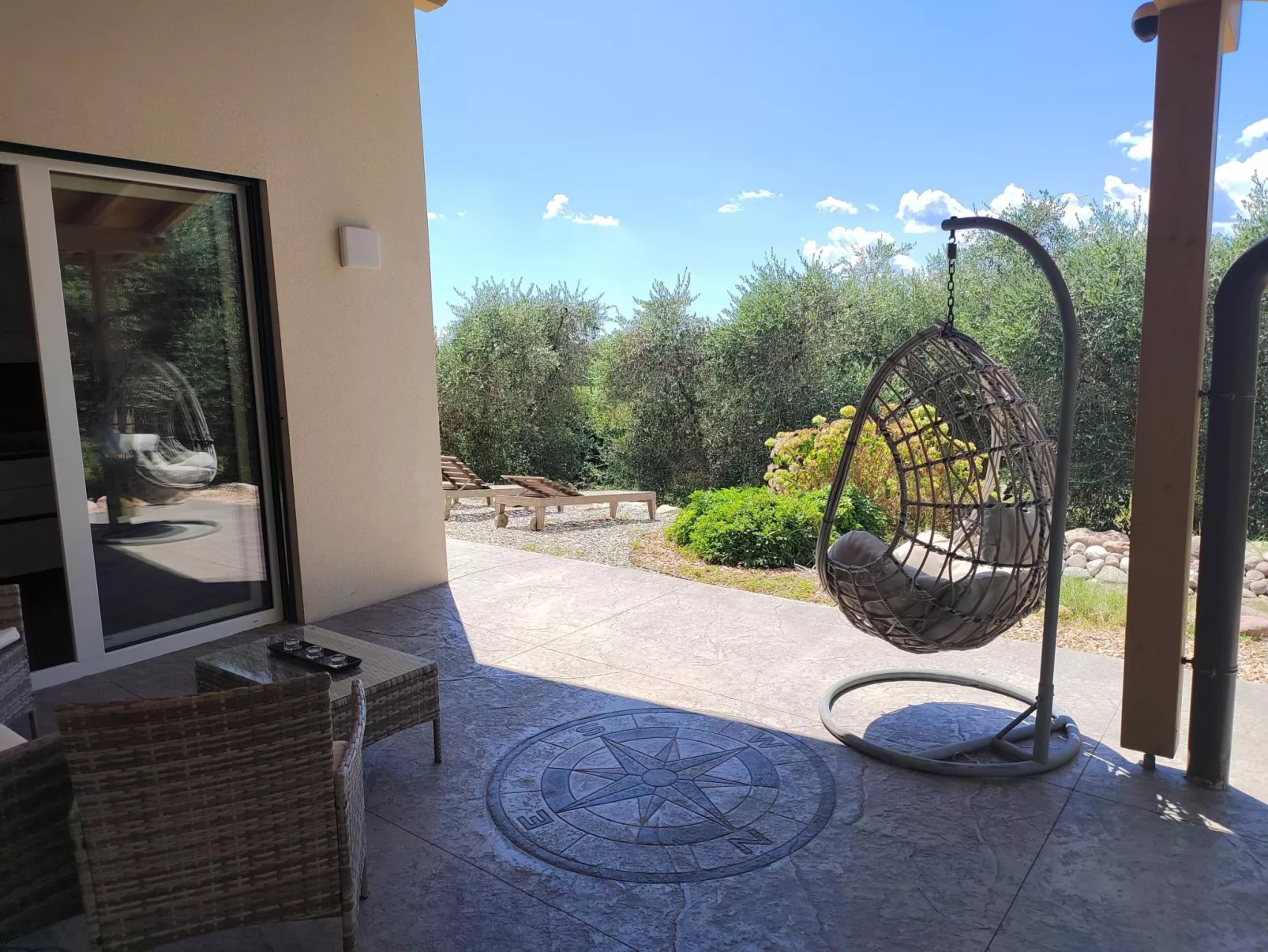 In einem spektakulären Olivenhain in einer ruhig - Image-tags.info