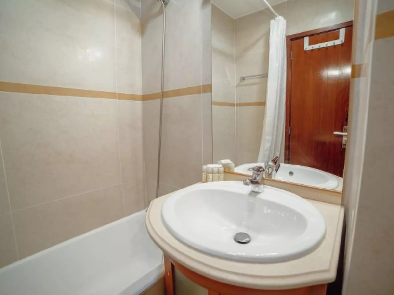 BRIGHT BOAVISTA by VACATIONY - Binnen