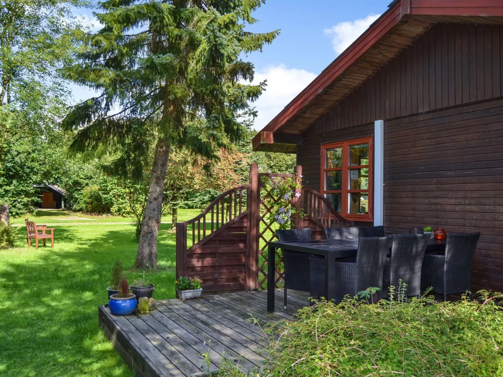 "Hubertina" - 30km from the sea - Buiten