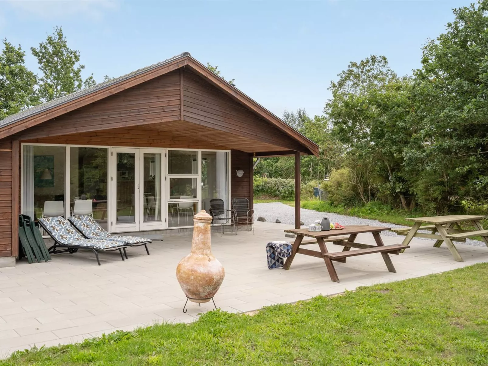 "Alvi" - 400m to the fjord - Buiten