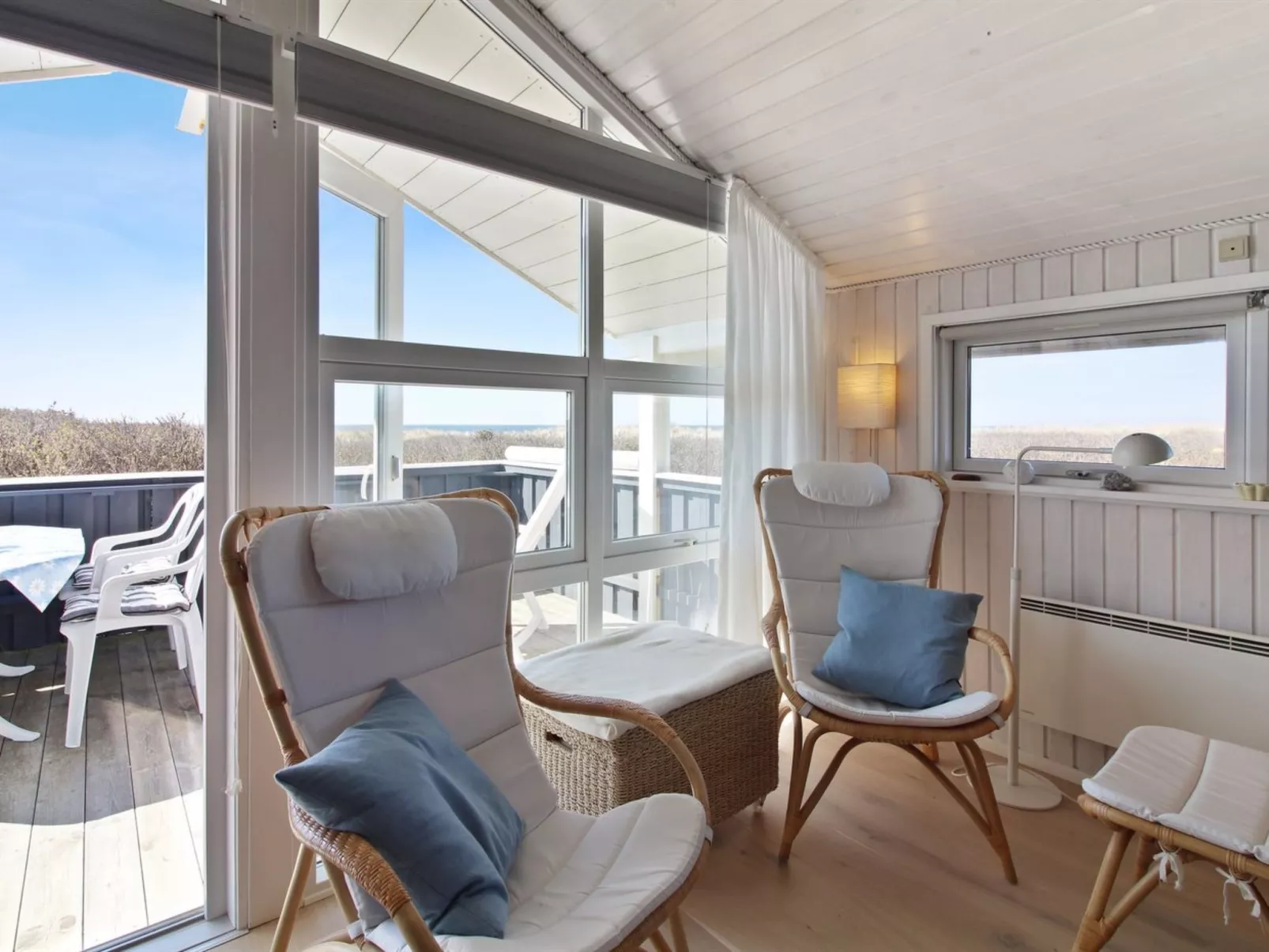 "Minka" - 58m from the sea - Binnen