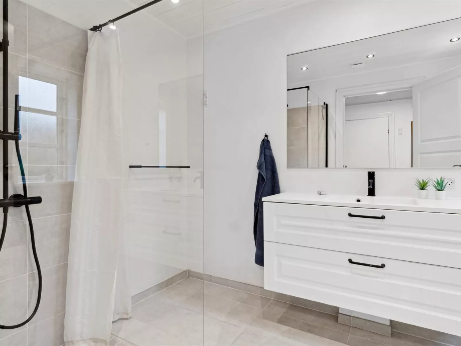 "Ingert" - 1km from the sea - Binnen