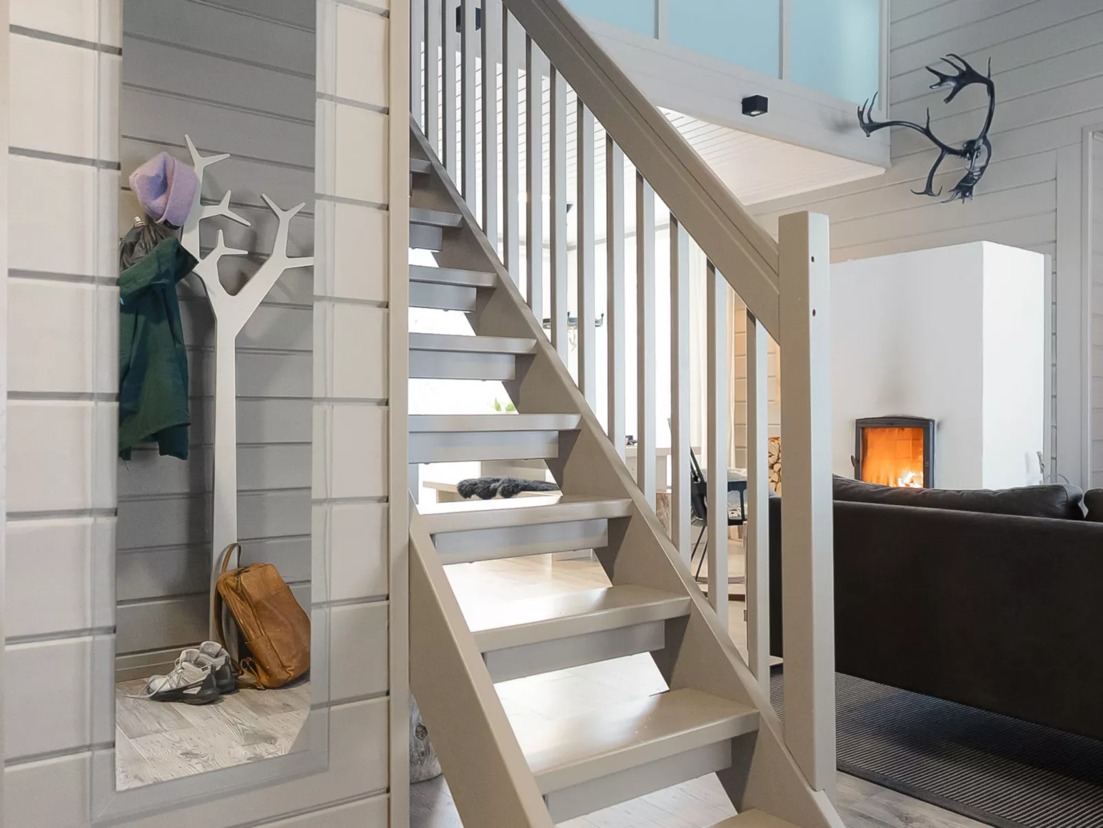 Loma-saaga 3 - Binnen