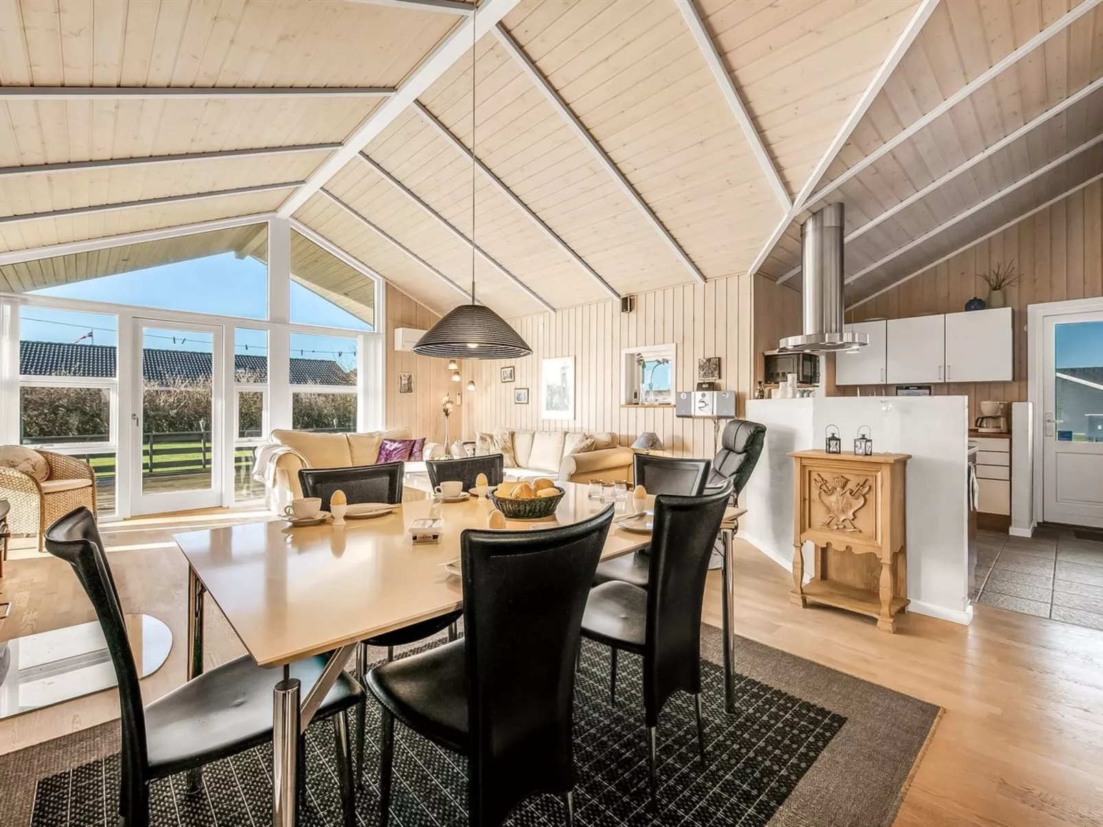 "Asgard" - 800m to the fjord - Binnen