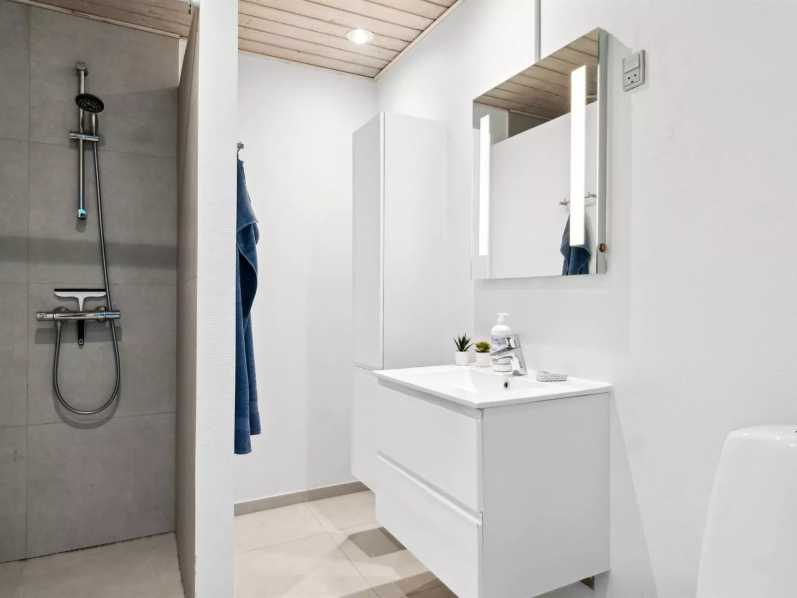 "Thurgot" - 100m from the sea - Binnen