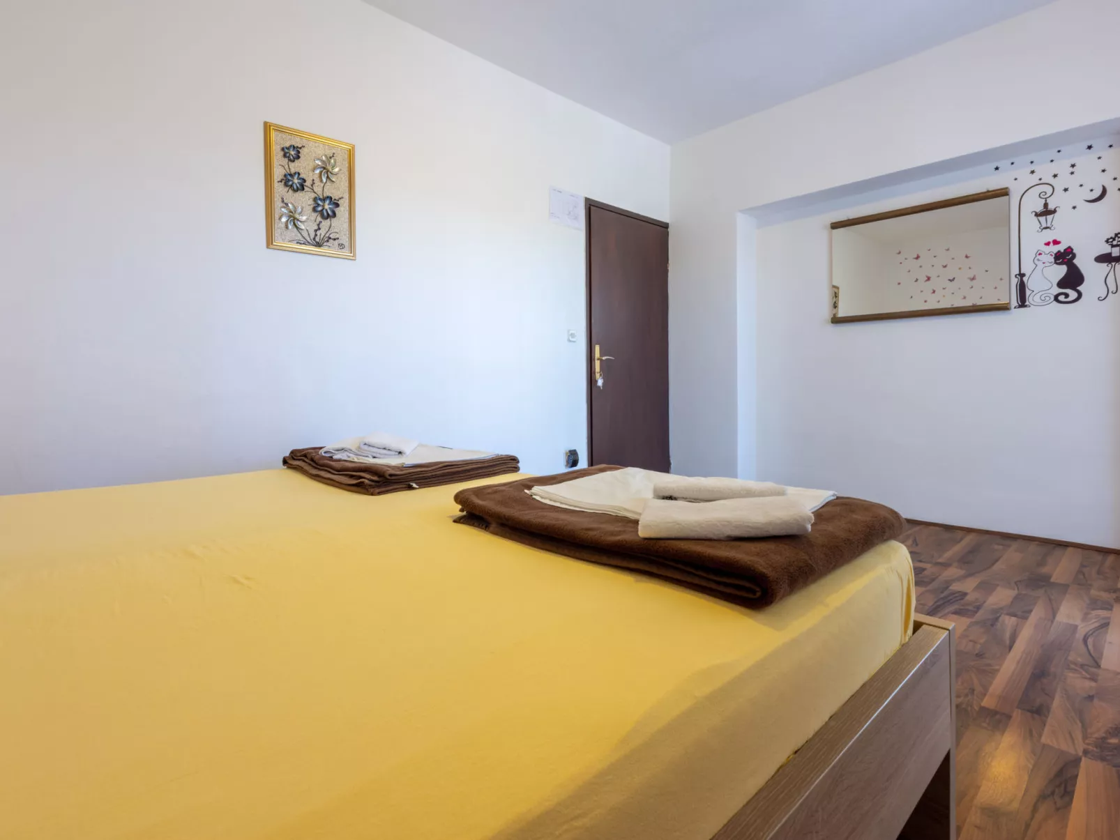 TUSTONJIC SOBA 2 / HR-10793-04 - Binnen