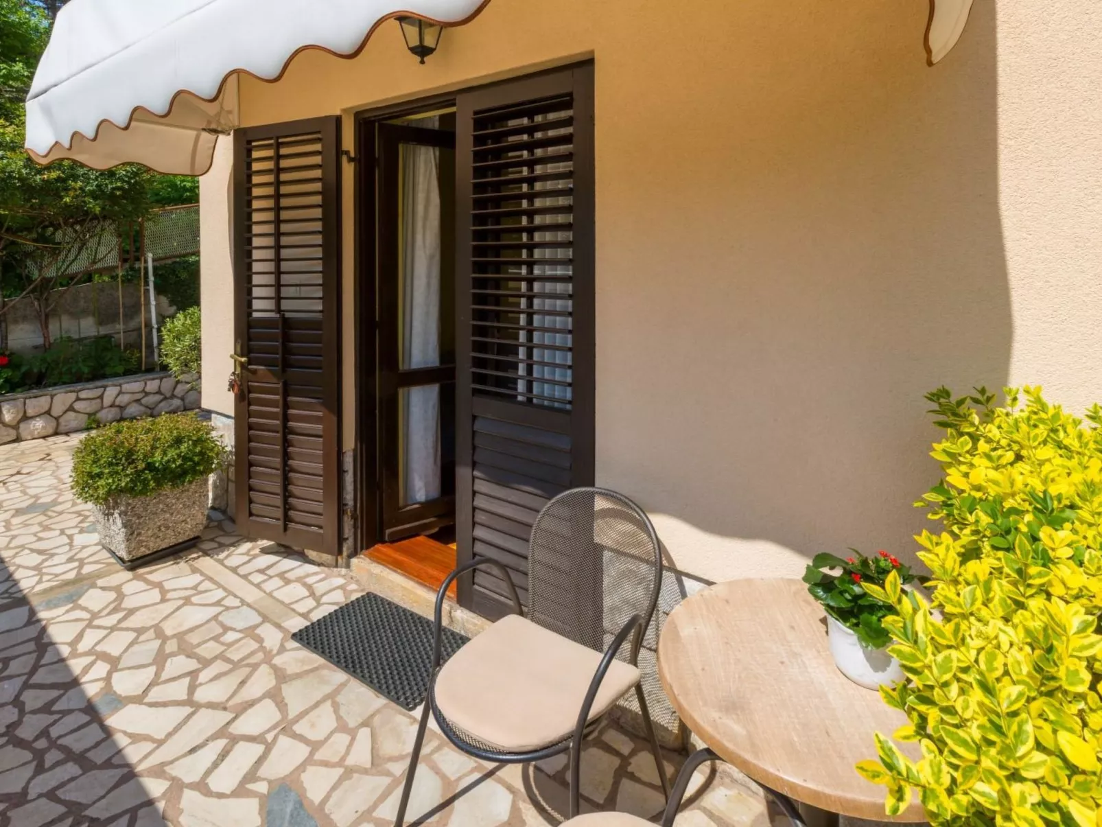 IVANKA 3 / HR-02419-03 - Image-tags.info