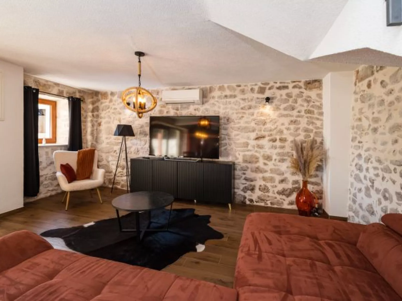 Villa Miandri with heated pool - Image-tags.info