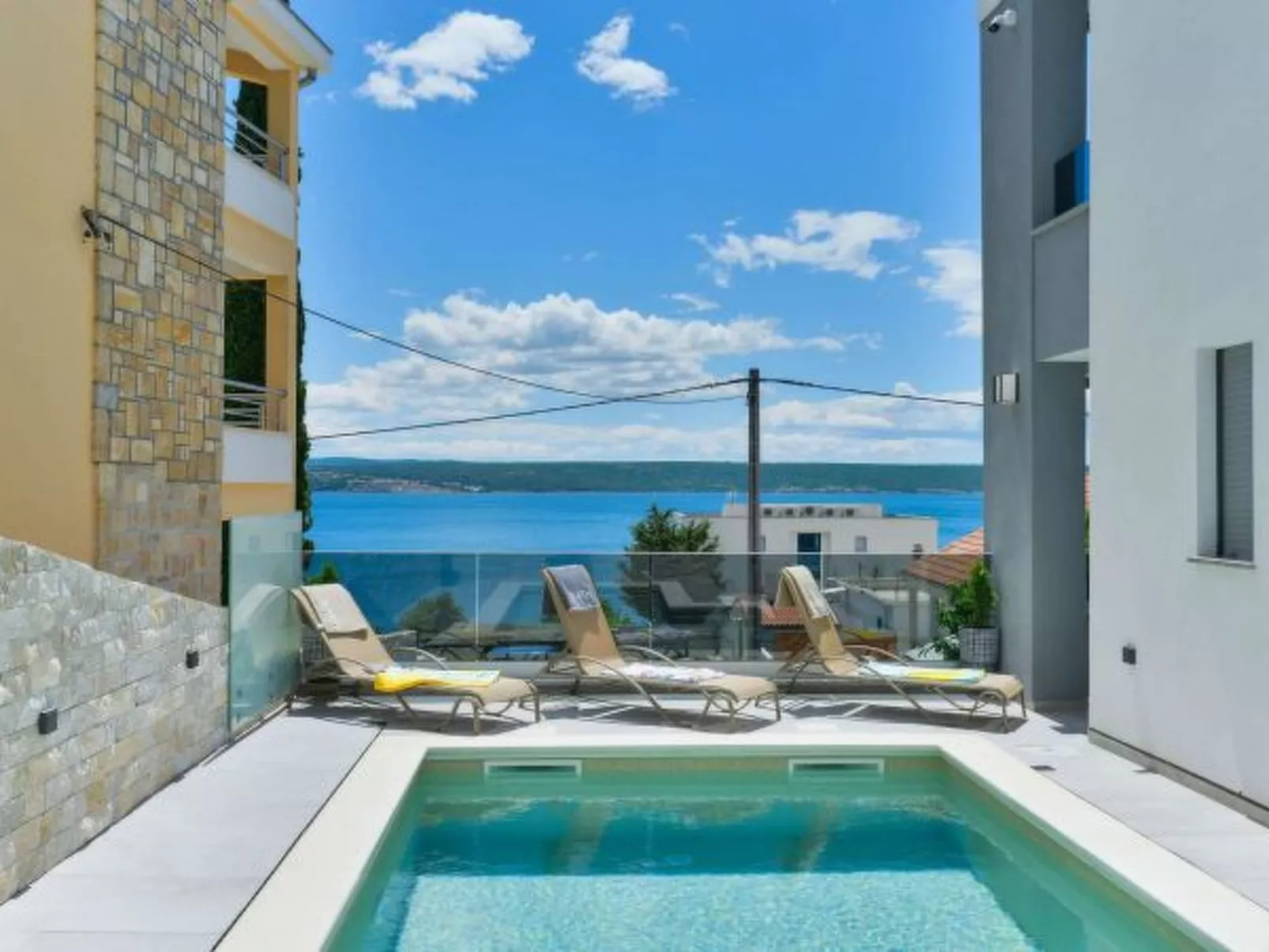 Modern Villa Futura with pool - Buiten