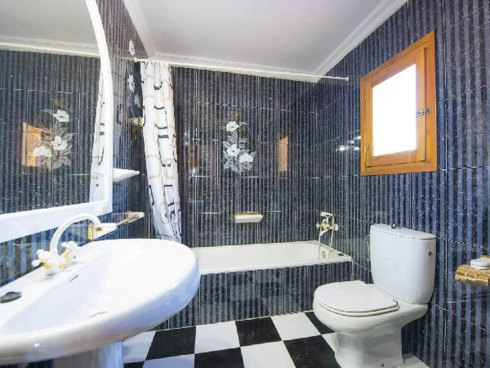 Villa Ortembach - PlusHolidays - Image-tags.info