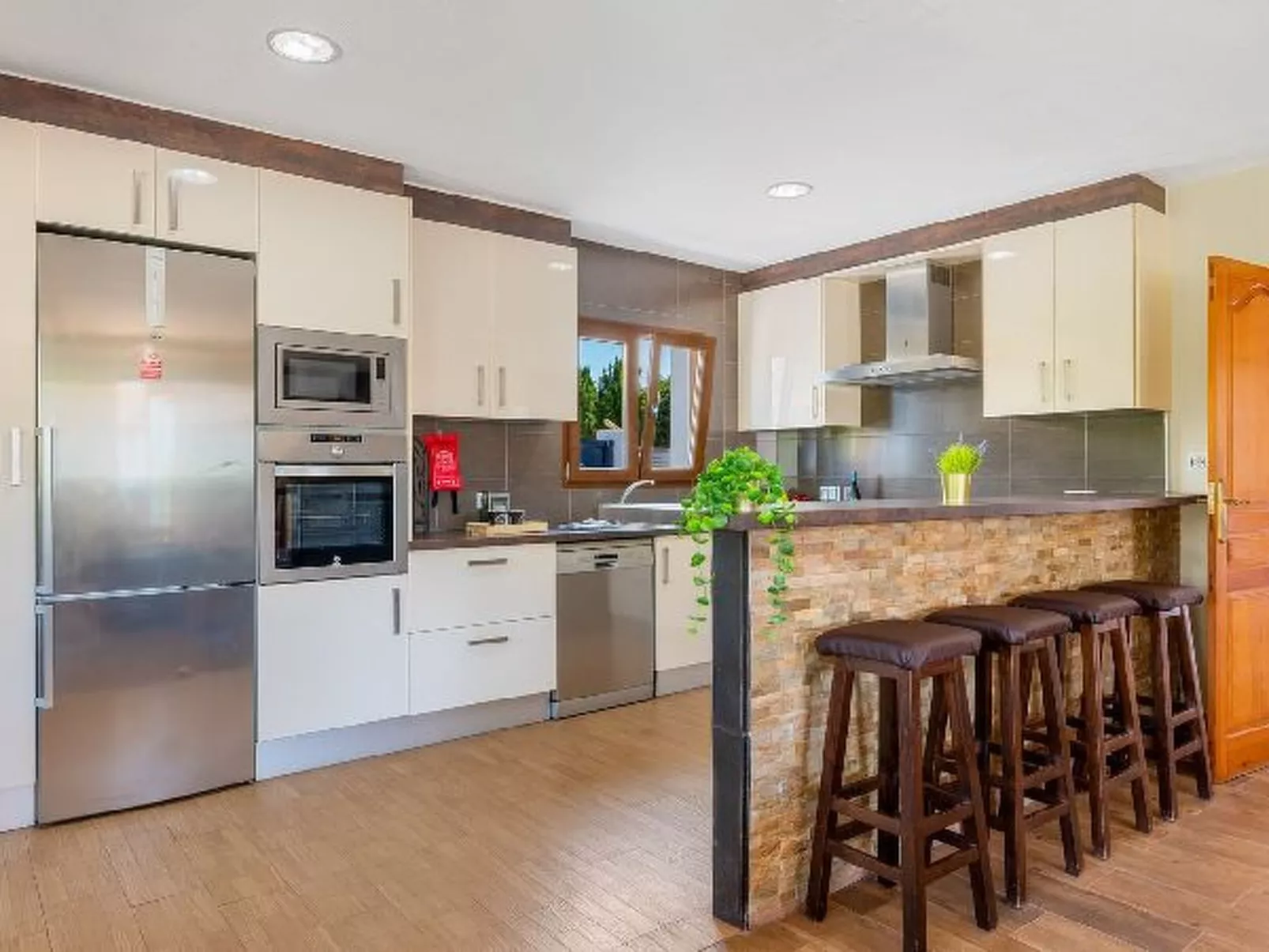 Villa Rebeca - PlusHolidays - Image-tags.info