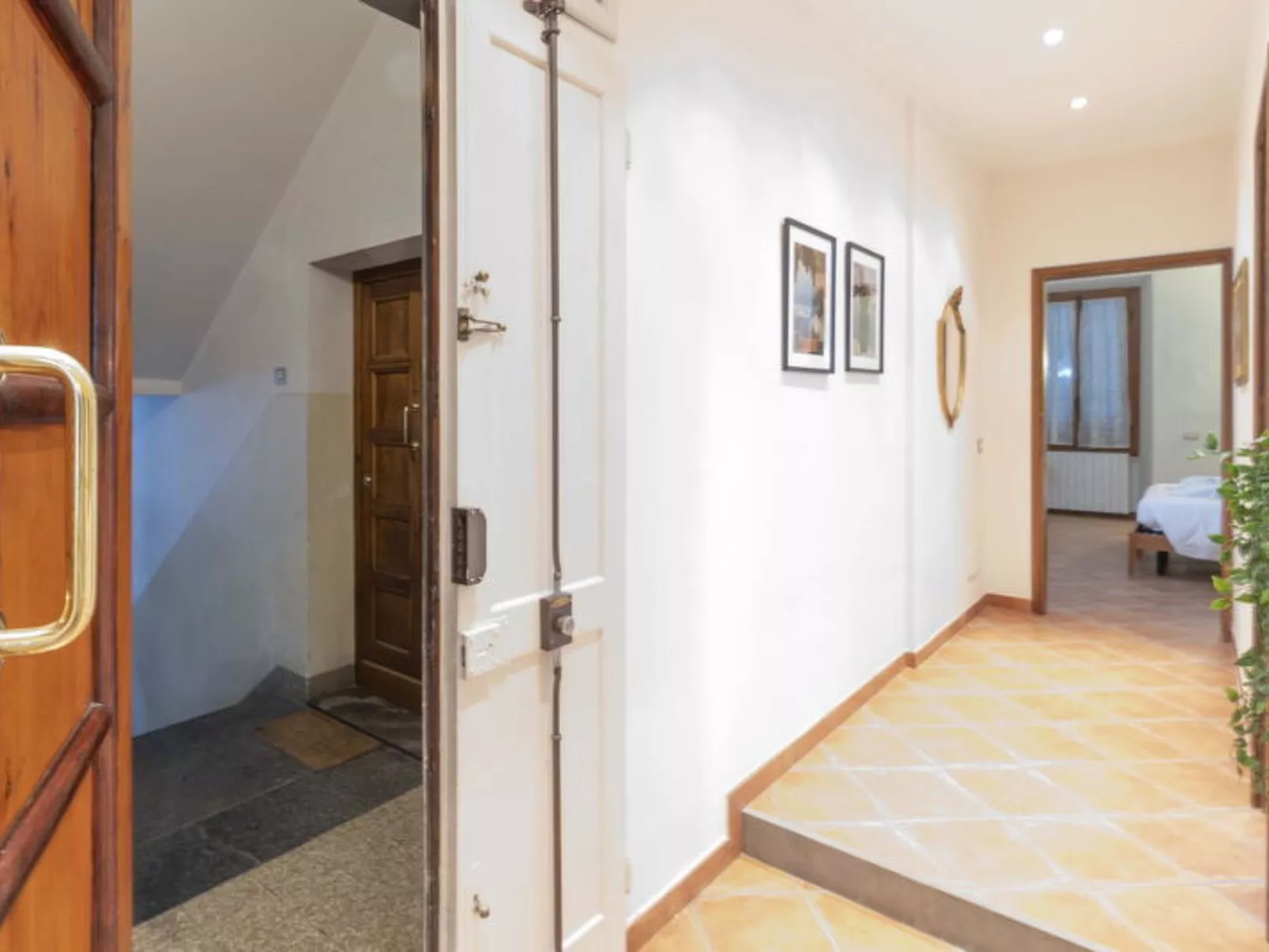 Vintage Apartment In Florence - Binnen