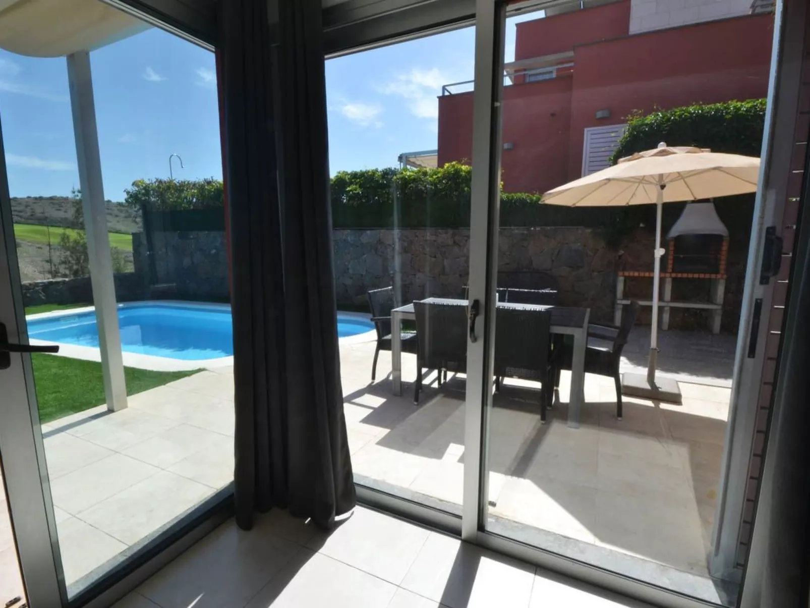 Villa für 4 Personen mit Schwimmbad und balinesi - Image-tags.info