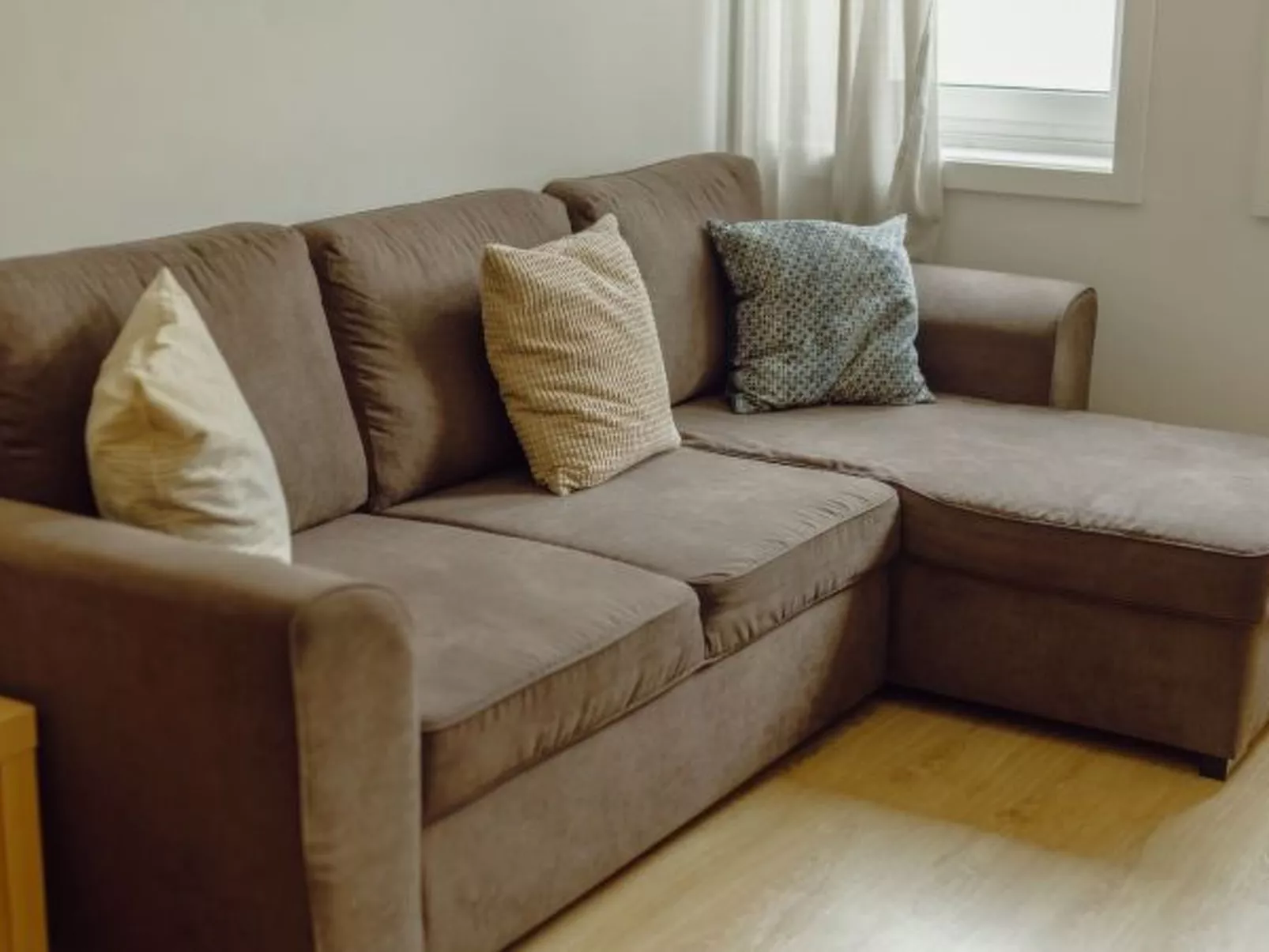 ALEGRIA CITY CENTER with ELEVATOR by VACATIONY - Binnen