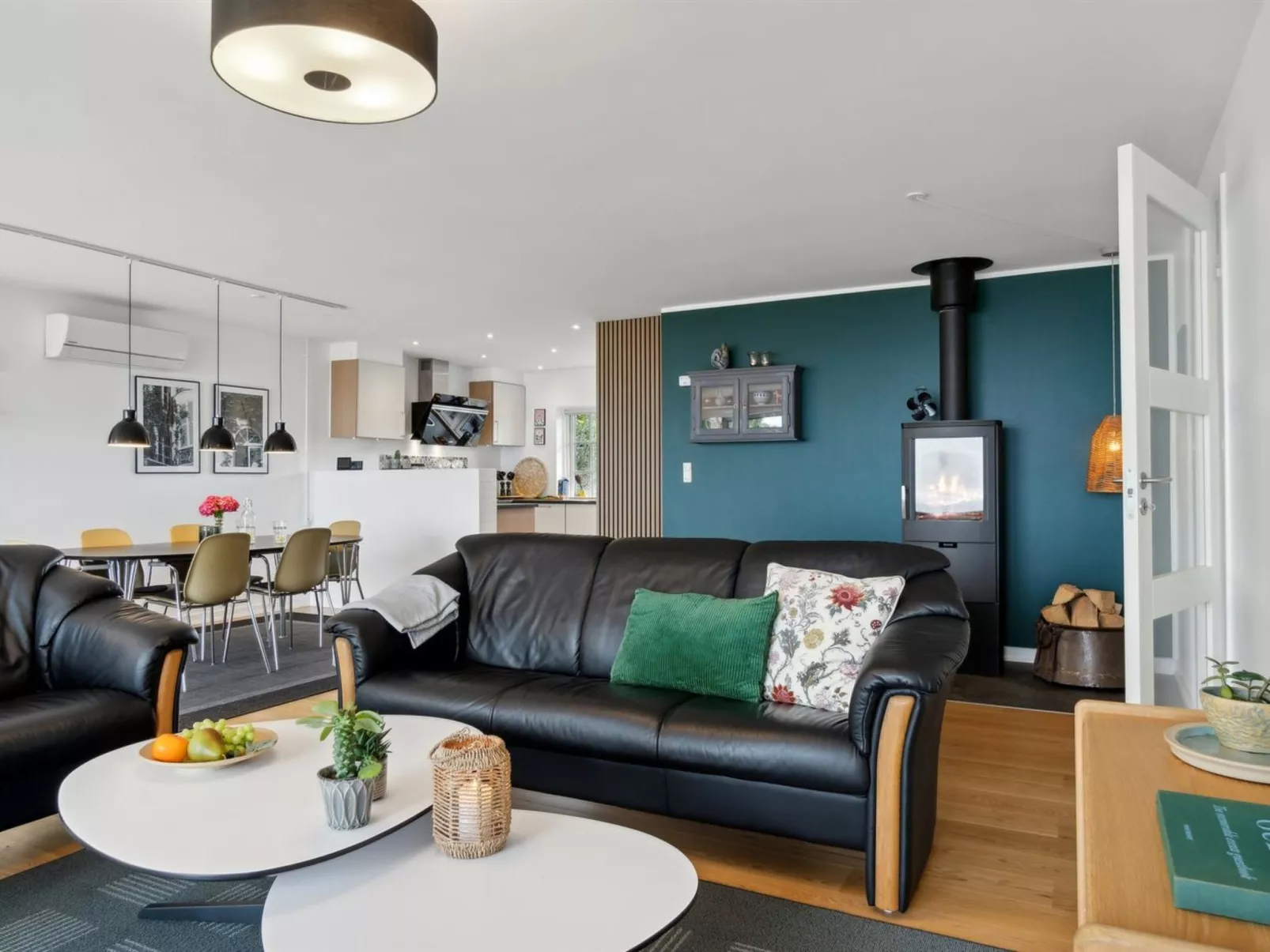 "Erok" - 100m from the sea - Binnen