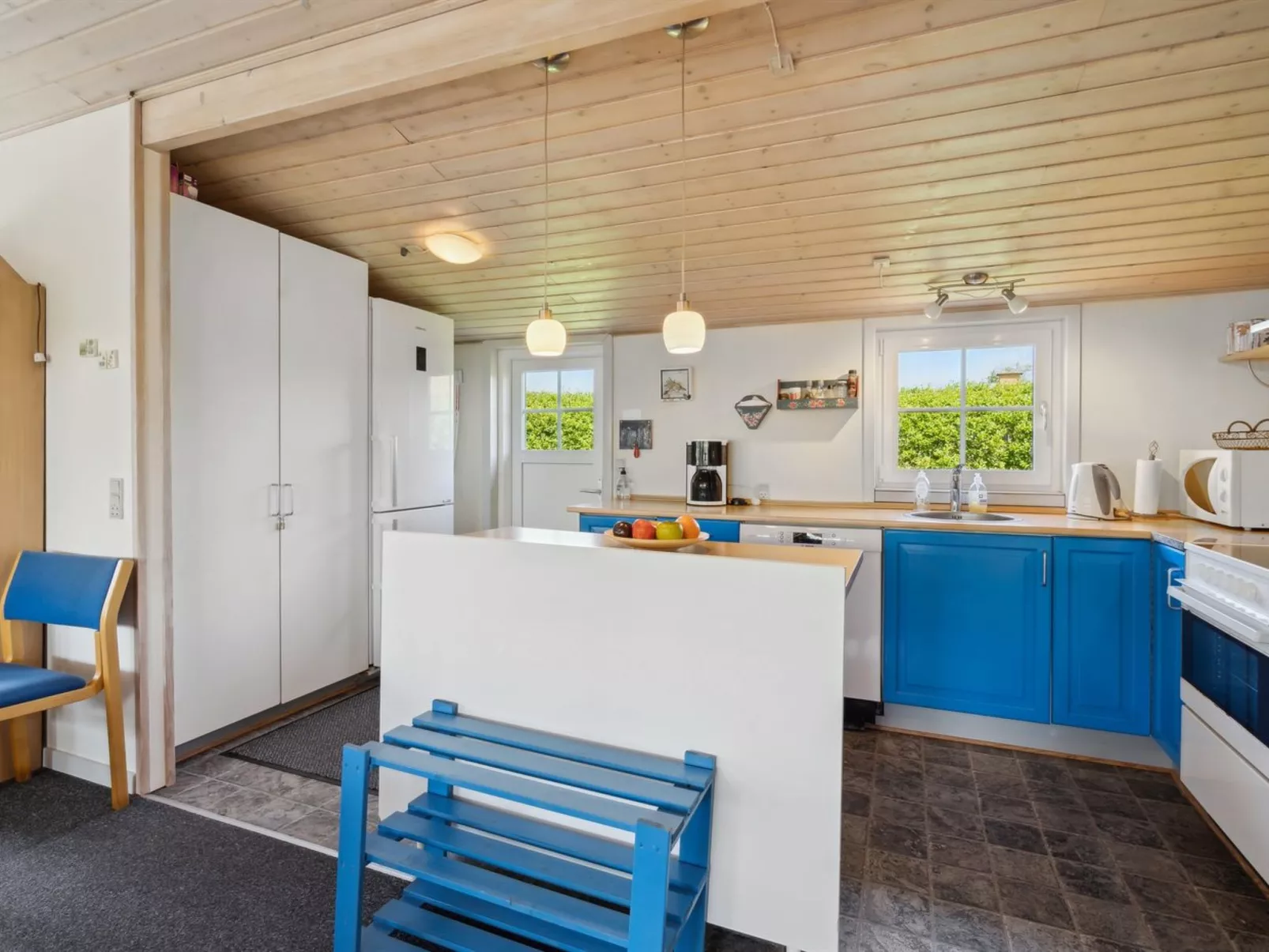 "Amy" - 150m from the sea - Binnen