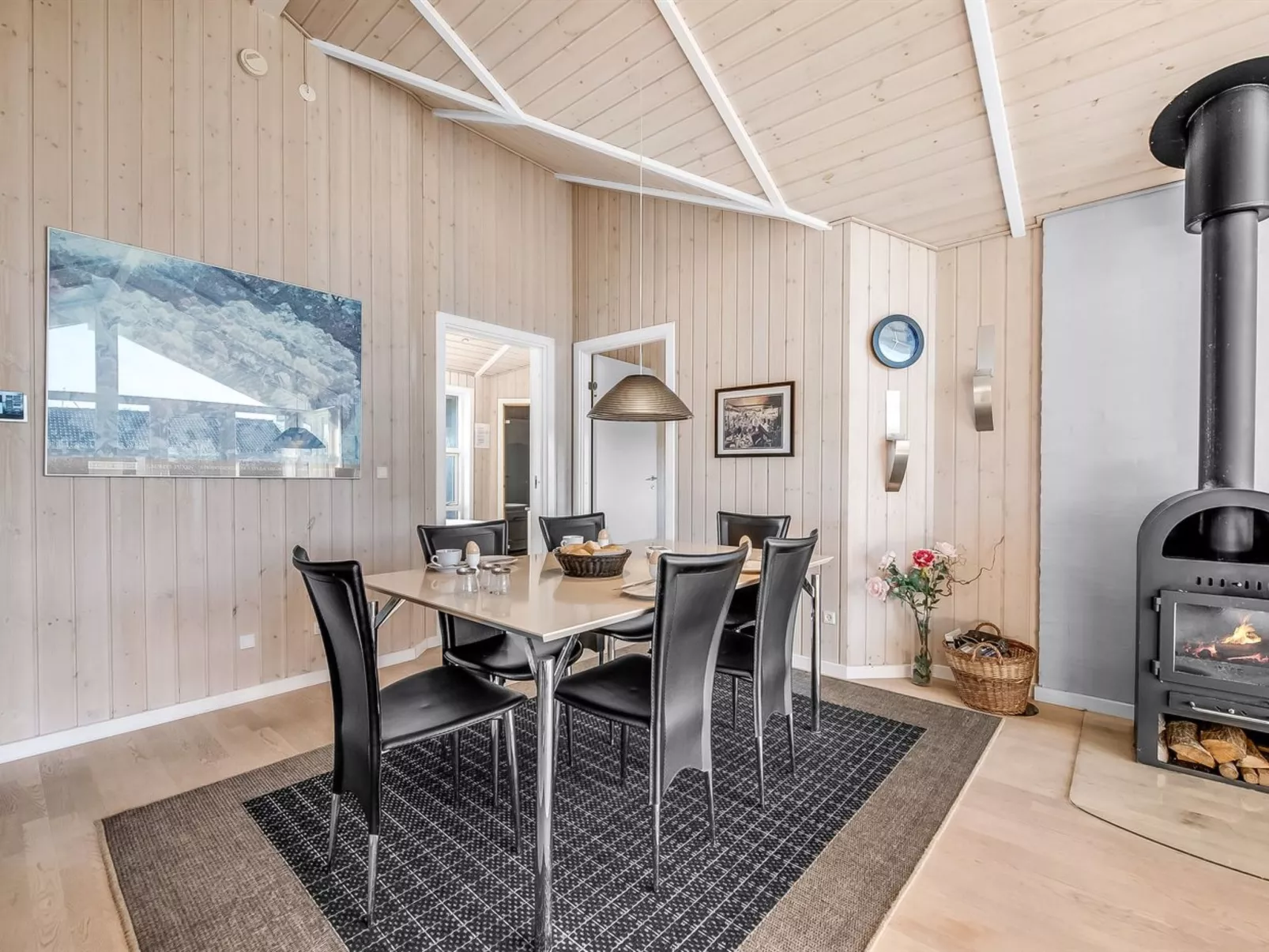 "Asgard" - 800m to the fjord - Binnen