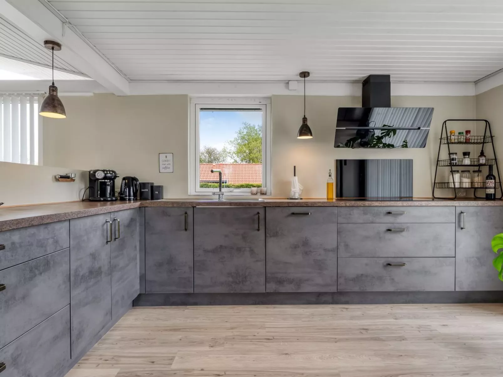 "Karin" - 300m from the sea - Binnen