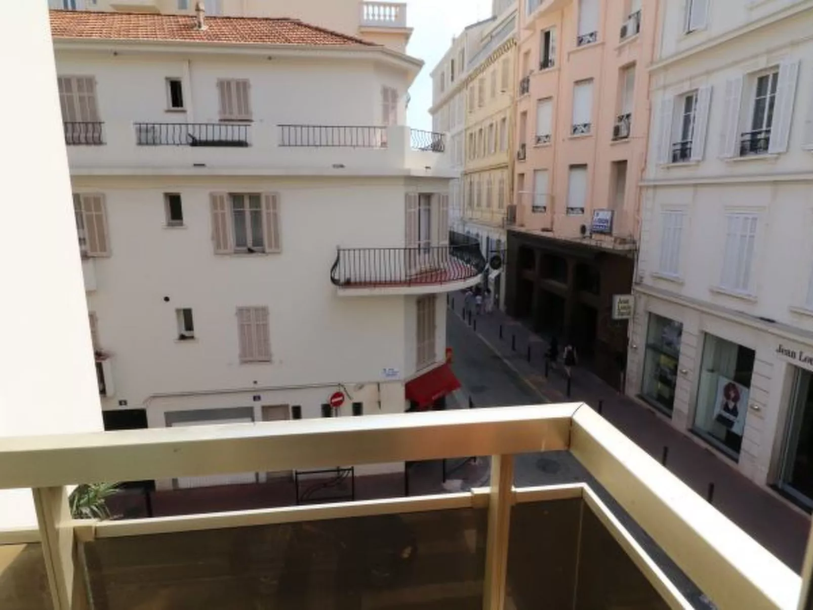 2 bedroom Croisette Monod 348 - Image-tags.info