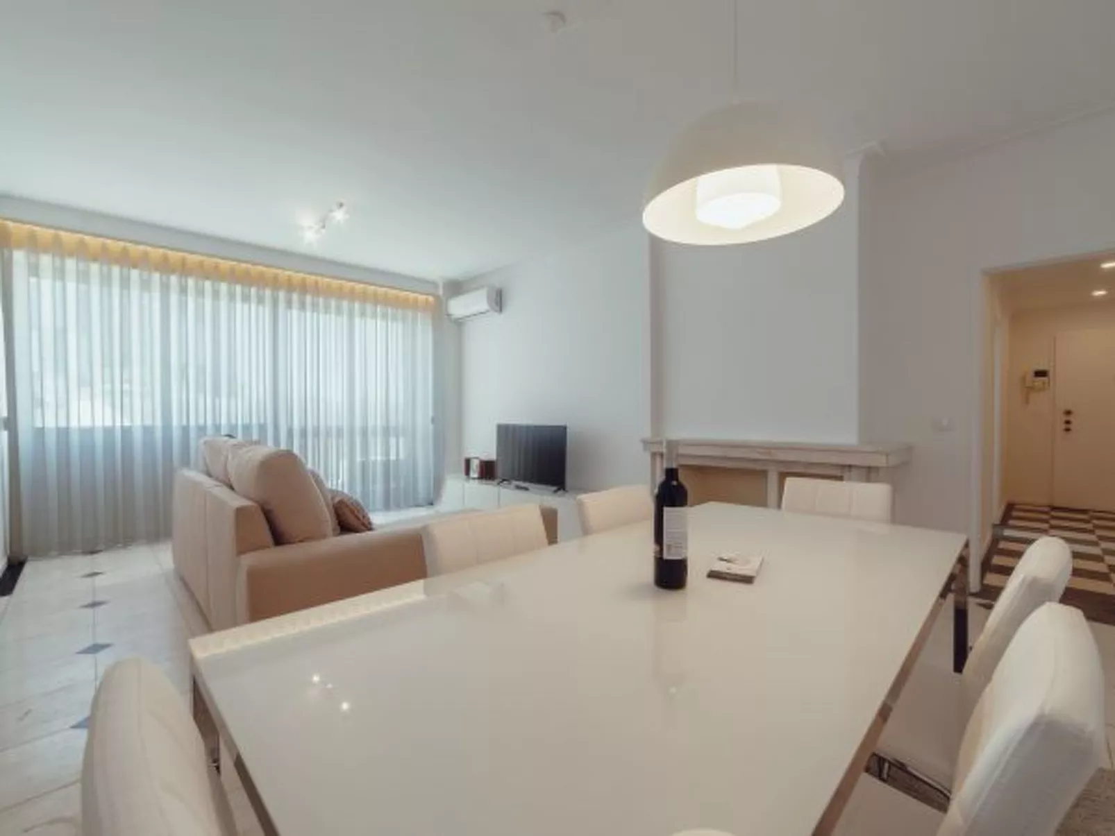 GRAND APARTMENT MERCADO BOM SUCESSO by VACATIONY - Binnen