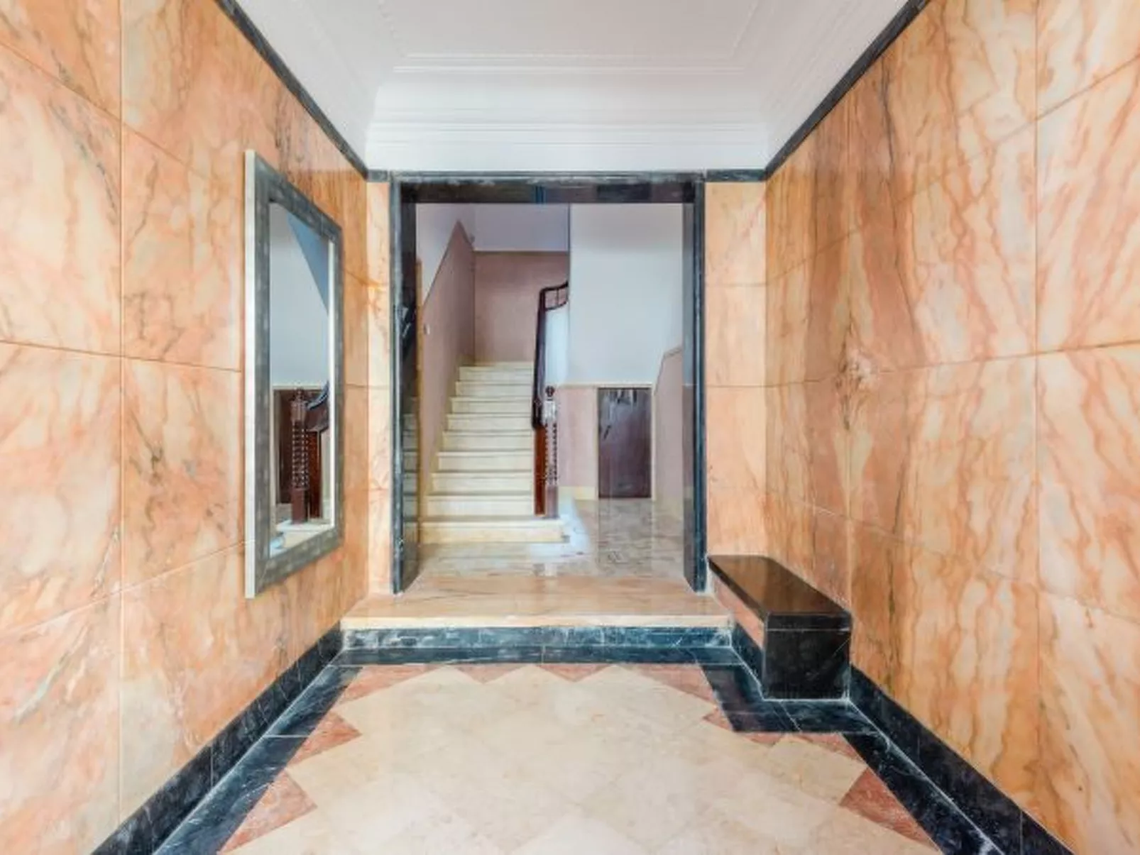 Bela Vista B in Lisboa - Binnen