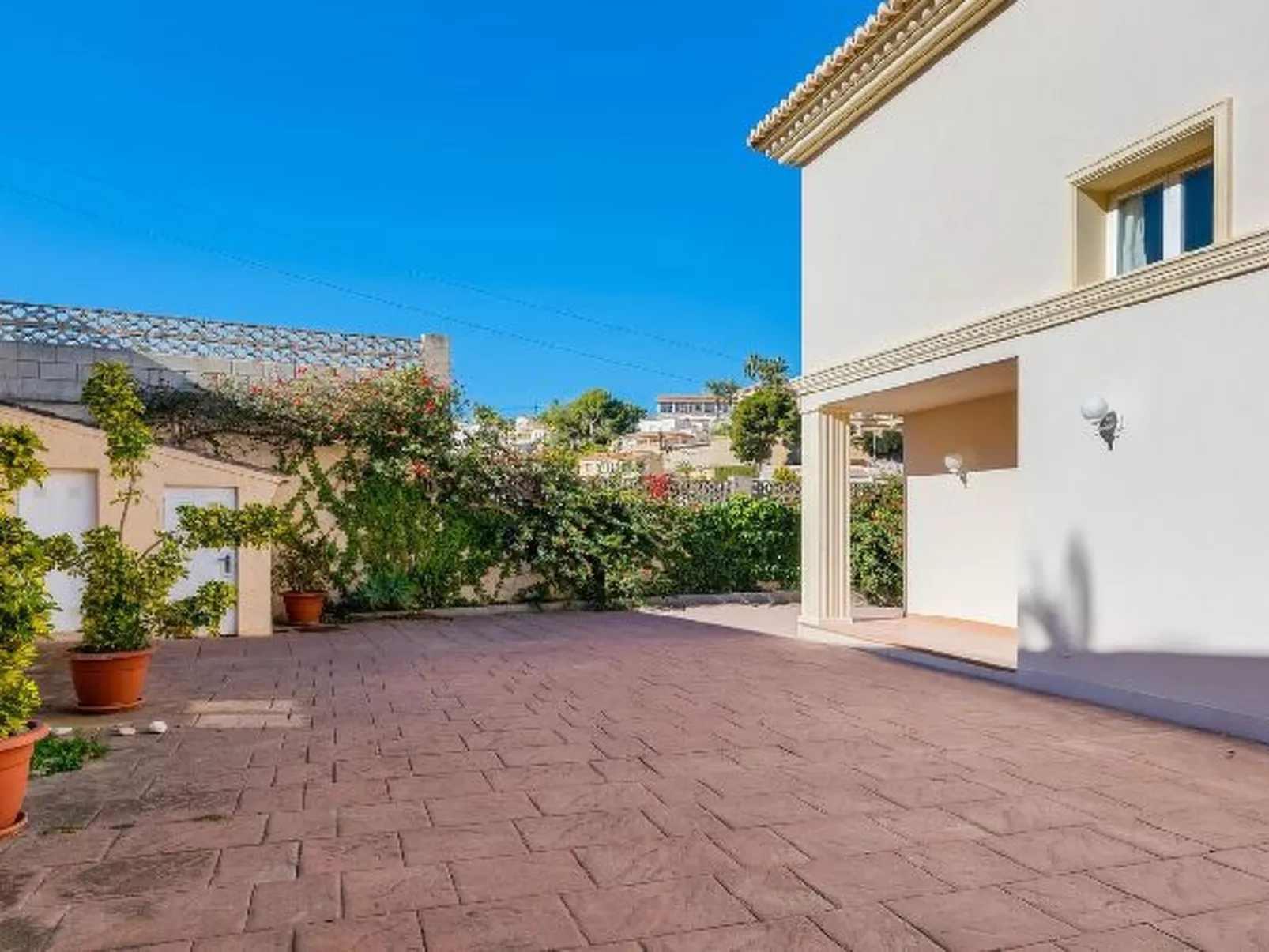 Villa La Marina - PlusHolidays - Image-tags.info