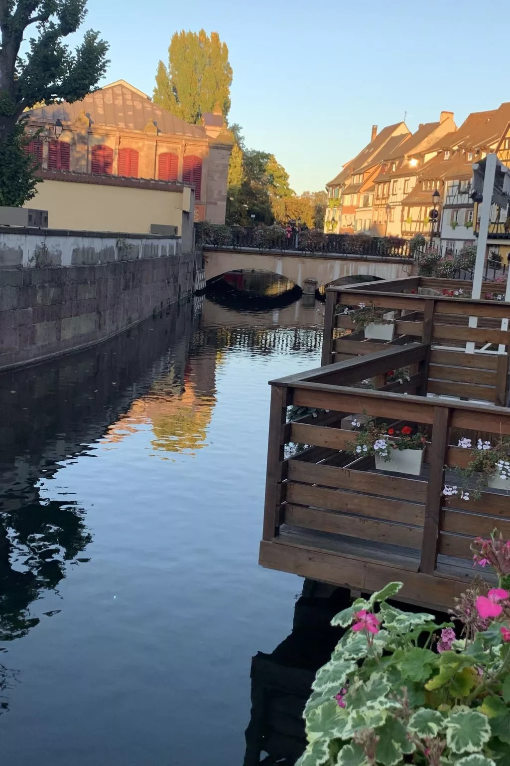 Smart Home Athen, Europapark, Rulantica ca. 15min - Image-tags.info