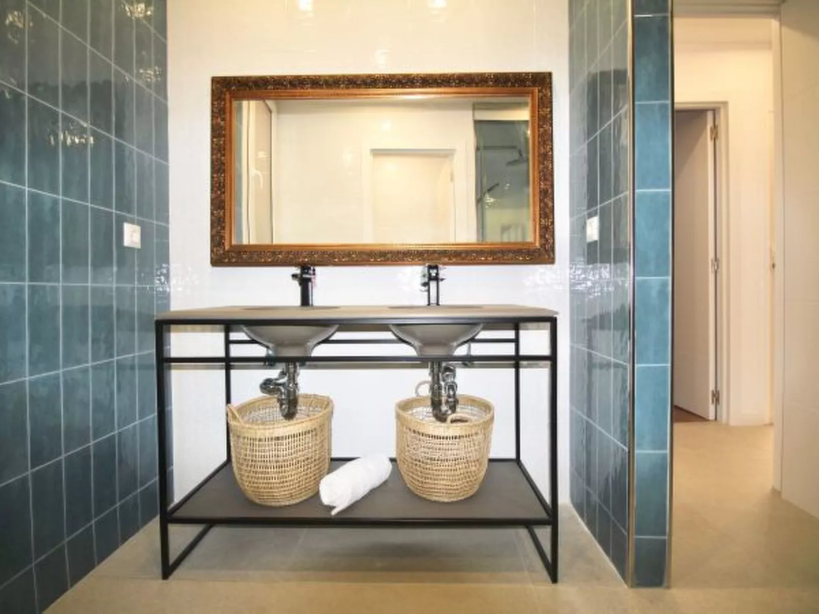 APART. GRANDE Y LUMINOSO EN EL CENTRO DE ALICANTE - Binnen