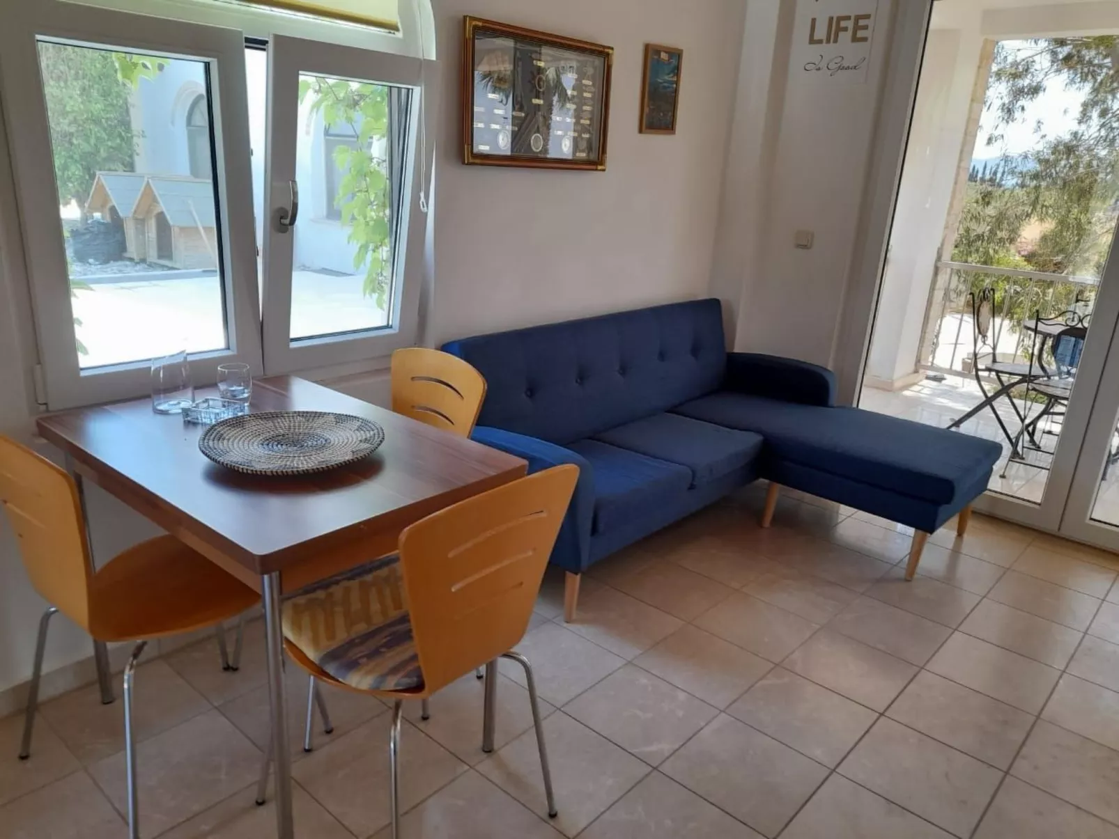 In Ermioni mit Grill, gemeinschaftlichem Pool und Terrasse - Binnen