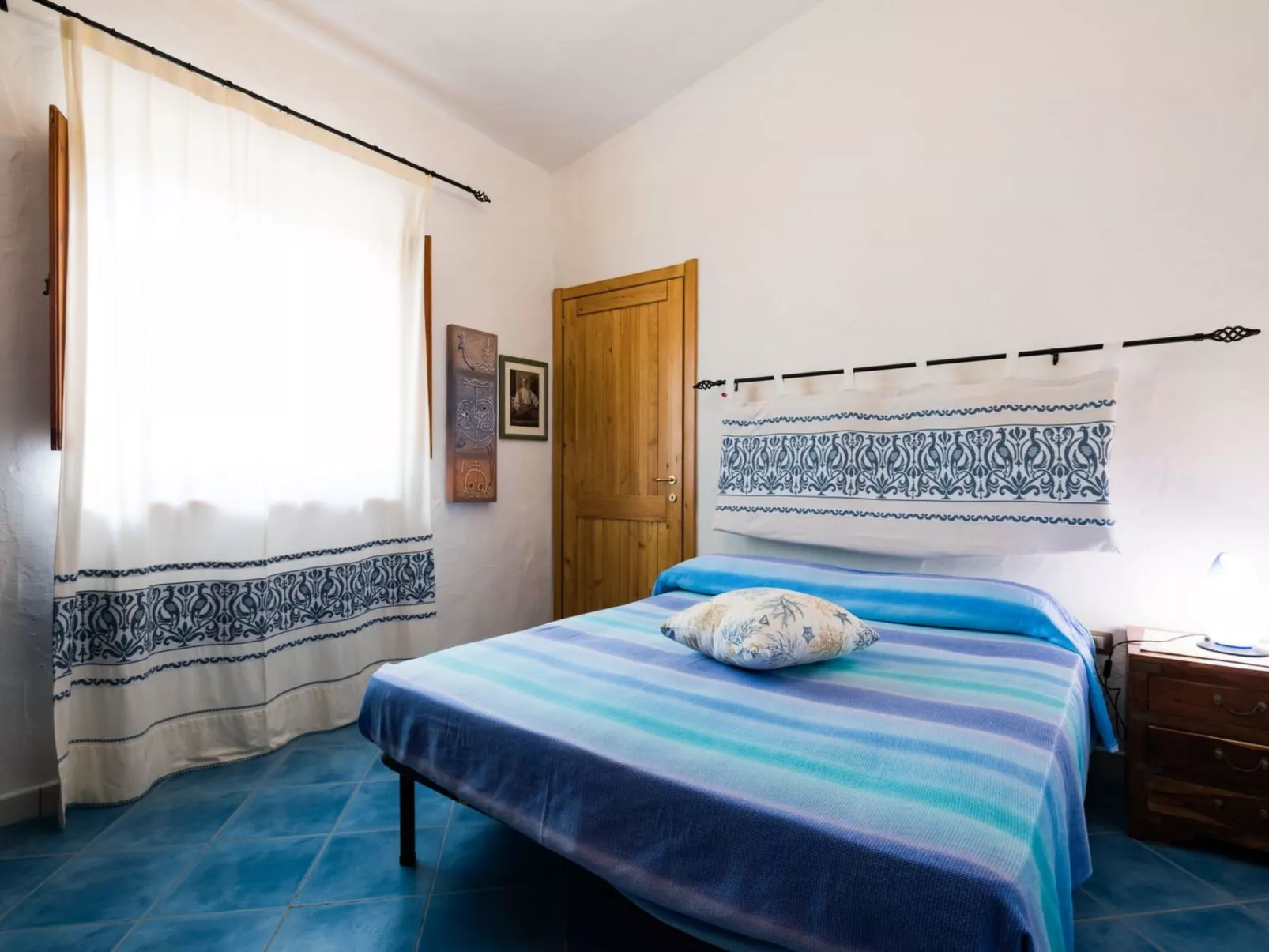 Haus in Calasetta mit Grill und Garten - Binnen