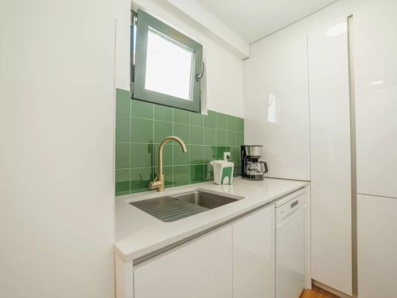 LAPA STYLISH APARTMENT B WITH TERRACE by VACATIONY - Binnen