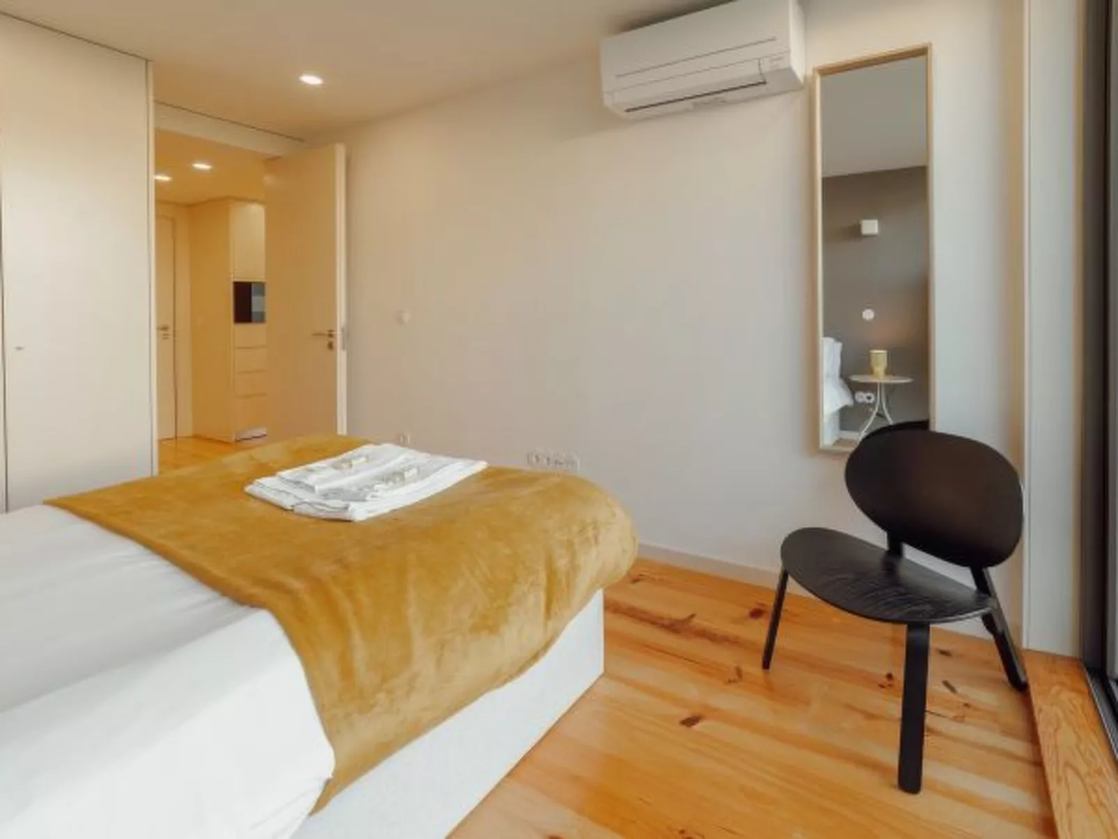 GAIA PREMIUM A WITH TERRACE by VACATIONY - Binnen