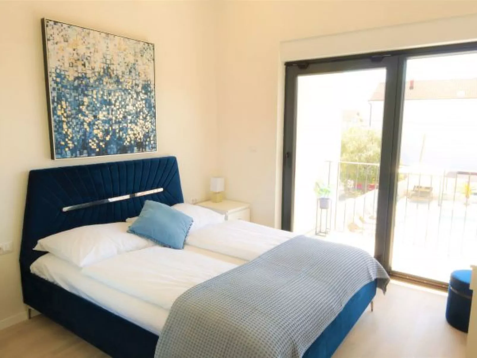 Villa Magale with a pool - Image-tags.info