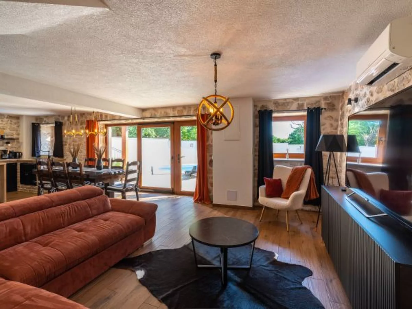 Villa Miandri with heated pool - Image-tags.info