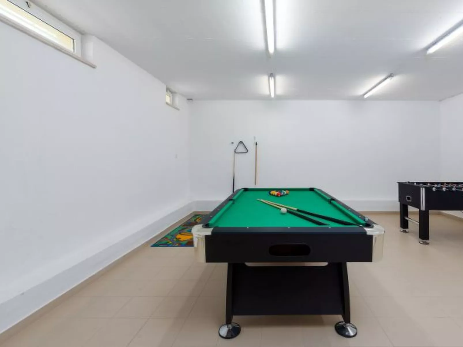 Great Villa Field Hills with sauna and jacuzzi - Image-tags.info