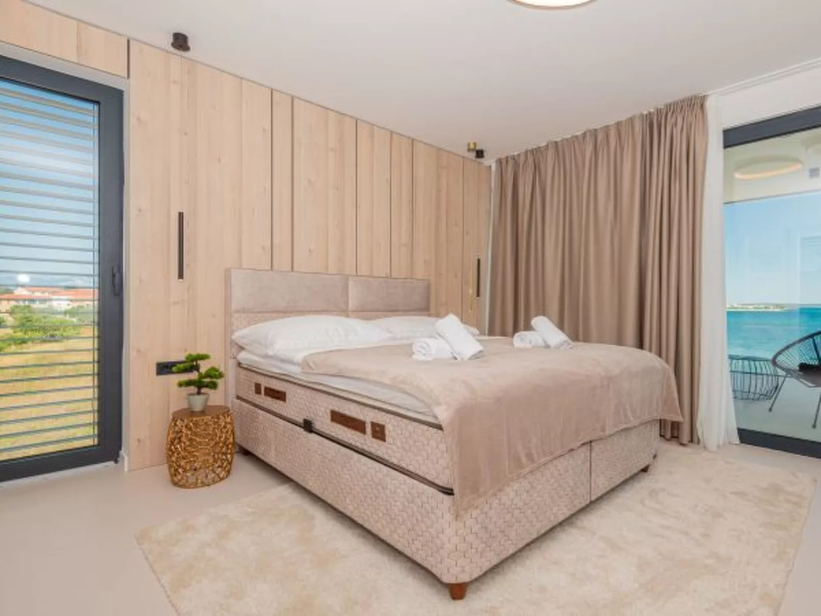 Seafront Villa Serena with pool and seaview - Image-tags.info