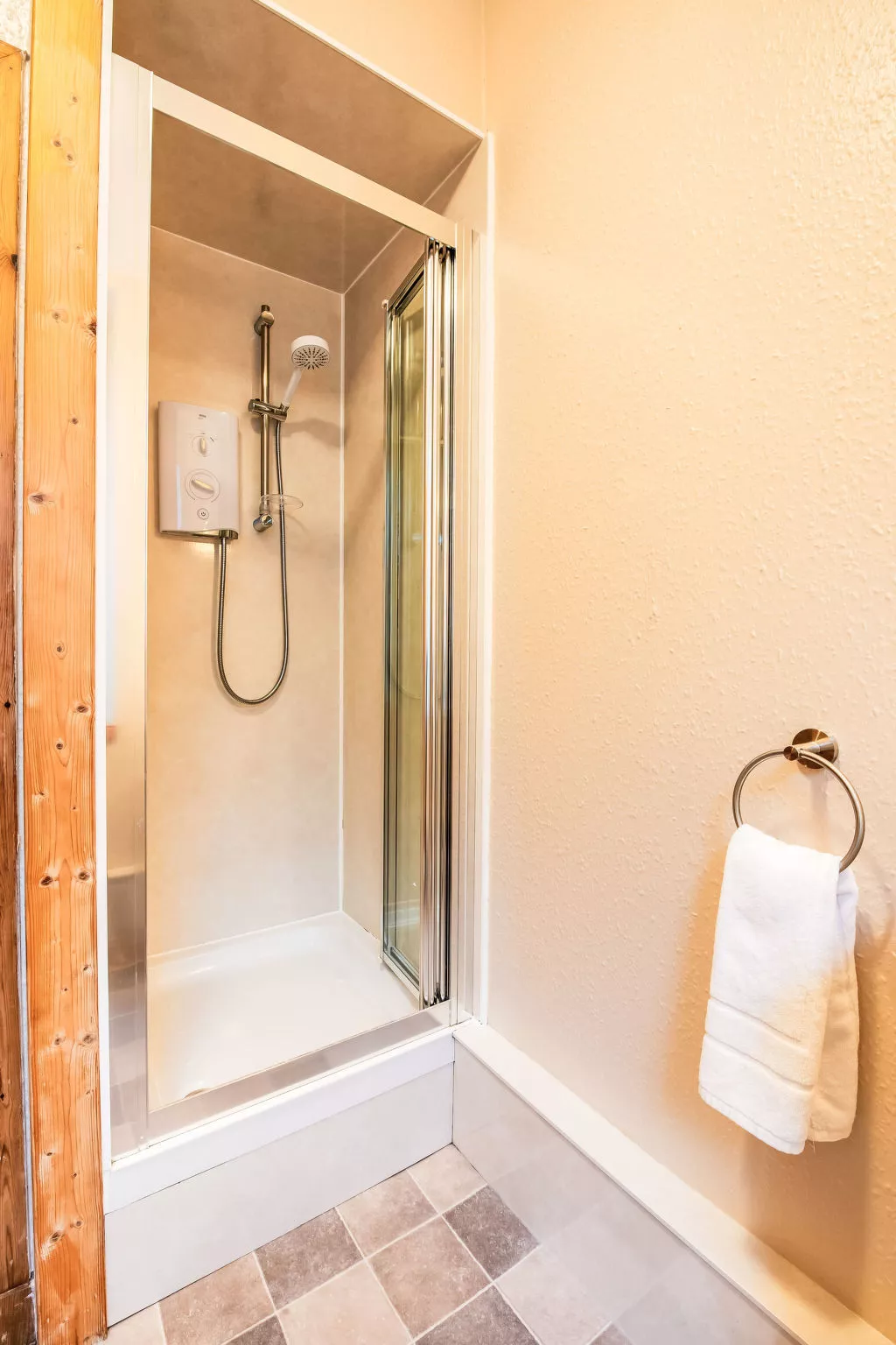 Old Dairy on Aigas Golf Course - Binnen