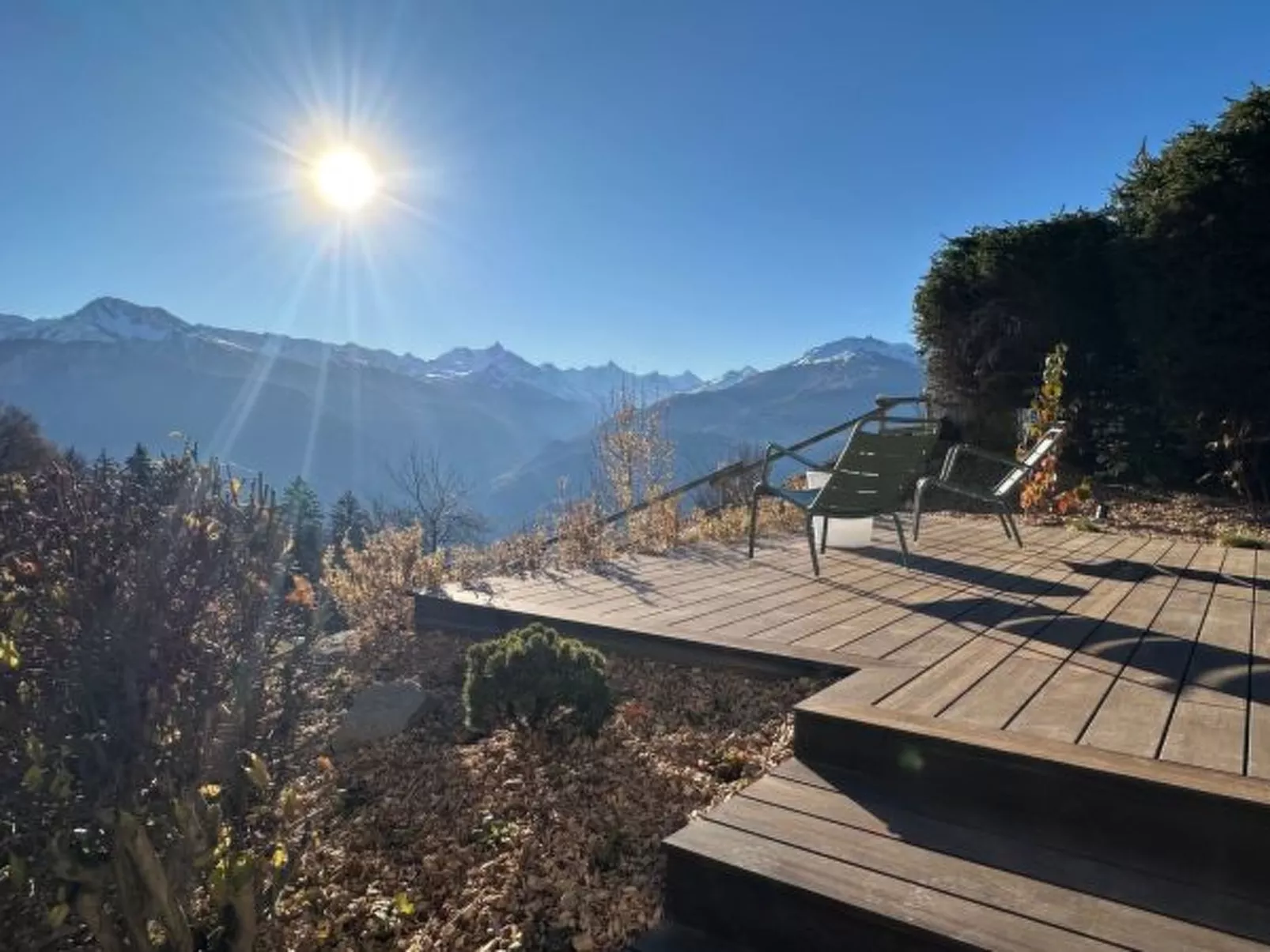 Mirador Alpine Horizon -Crans Montana- Swiss Alps - Buiten