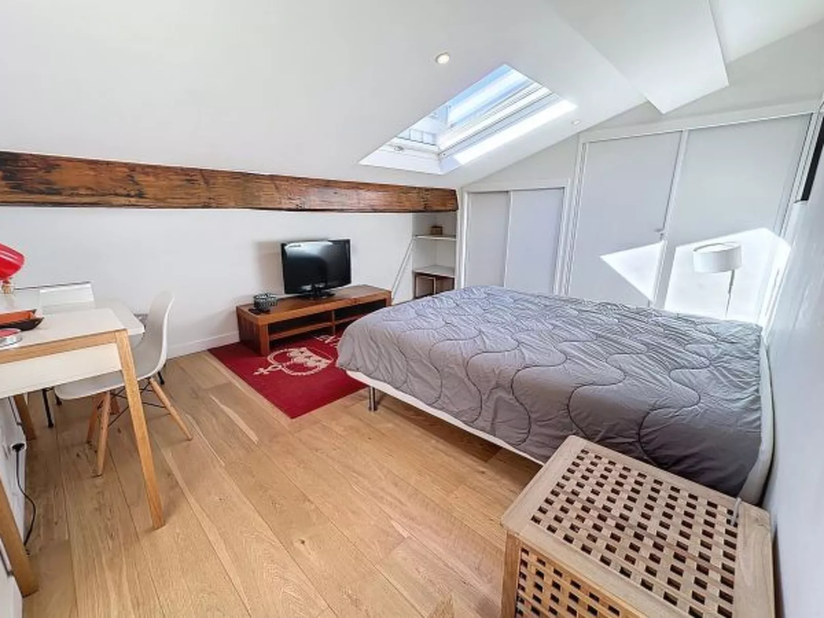 Penthouse 1 bedroom rue d'Antibes 214 - Image-tags.info