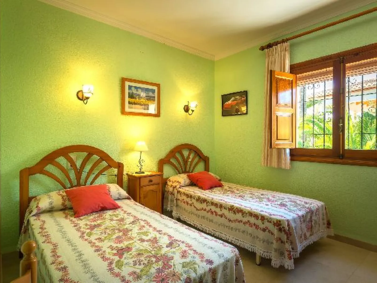 Villa Llobell - PlusHolidays - Image-tags.info