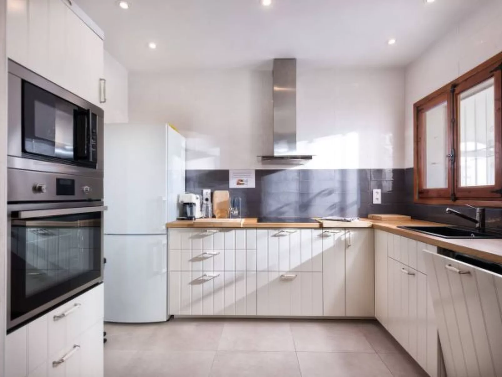 Villa Sabine - PlusHolidays - Image-tags.info