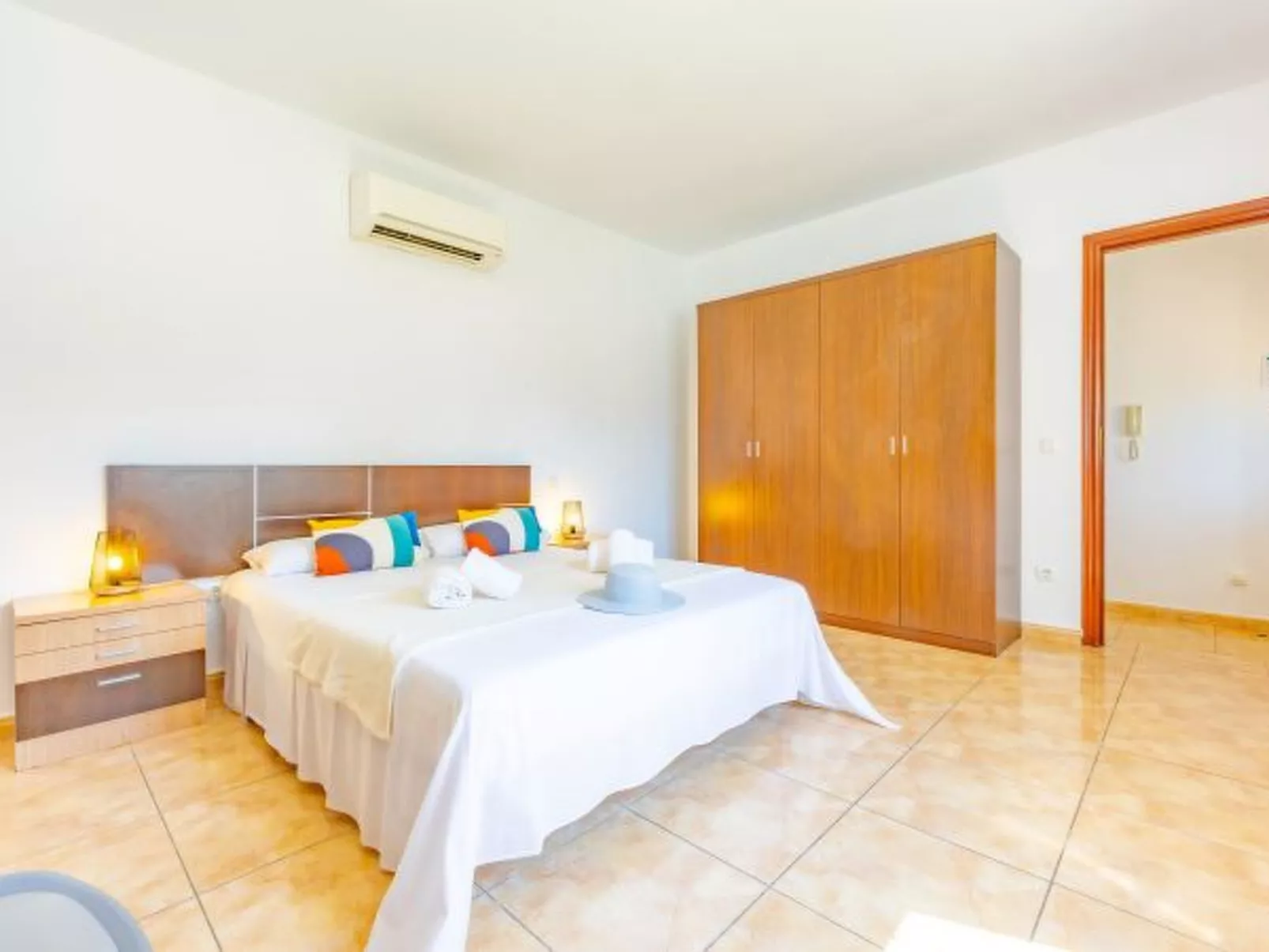 Villa Inia - PlusHolidays - Image-tags.info