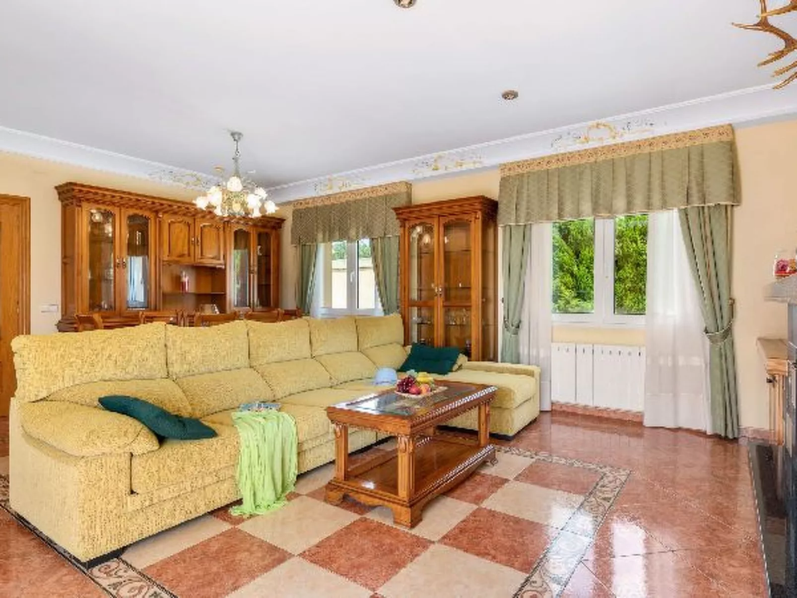 Villa Serena - PlusHolidays - Image-tags.info