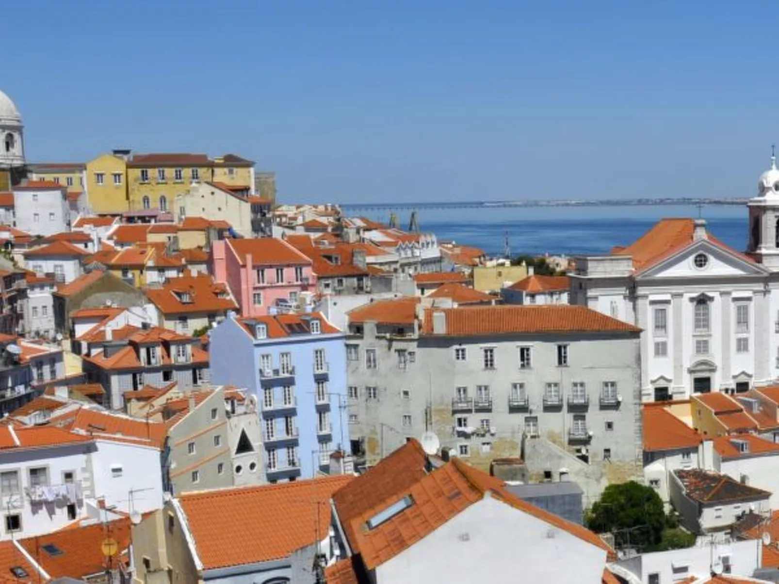 Alfama District Apartments - S.Miguel - Buiten