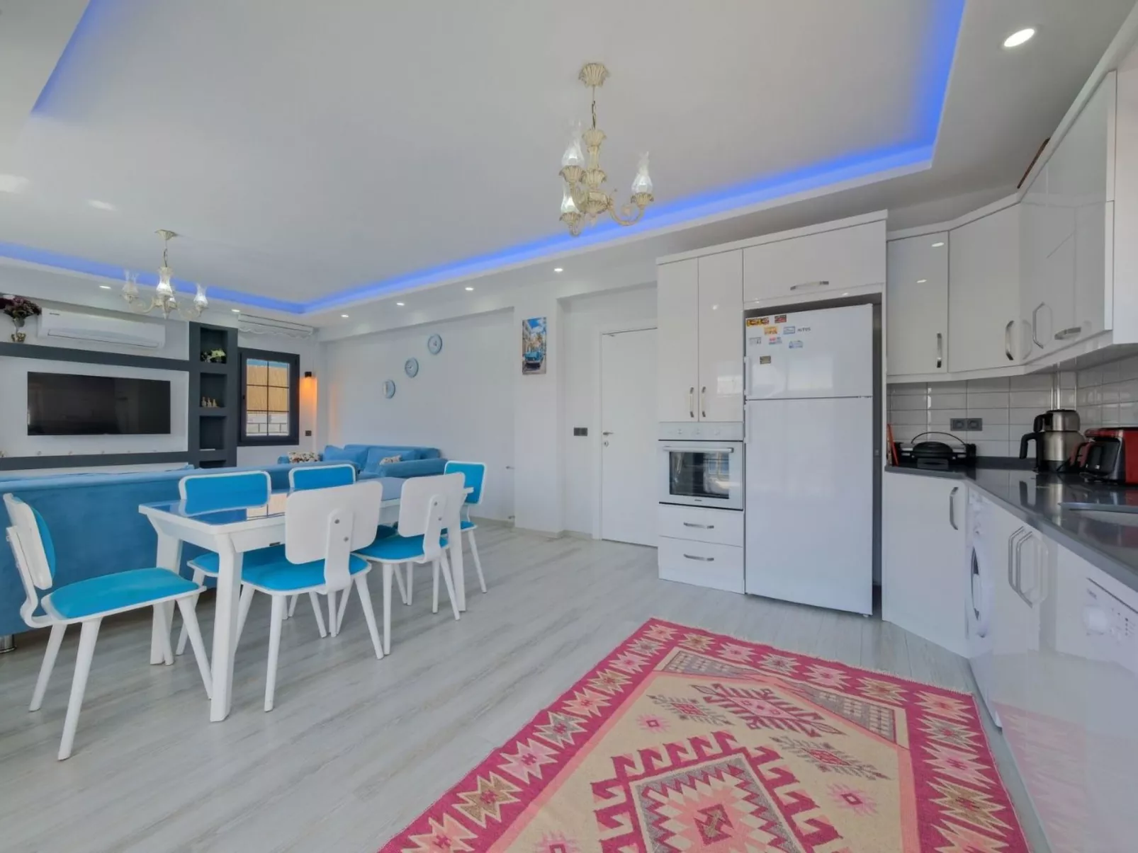 Villa Gold 1 - Image-tags.info