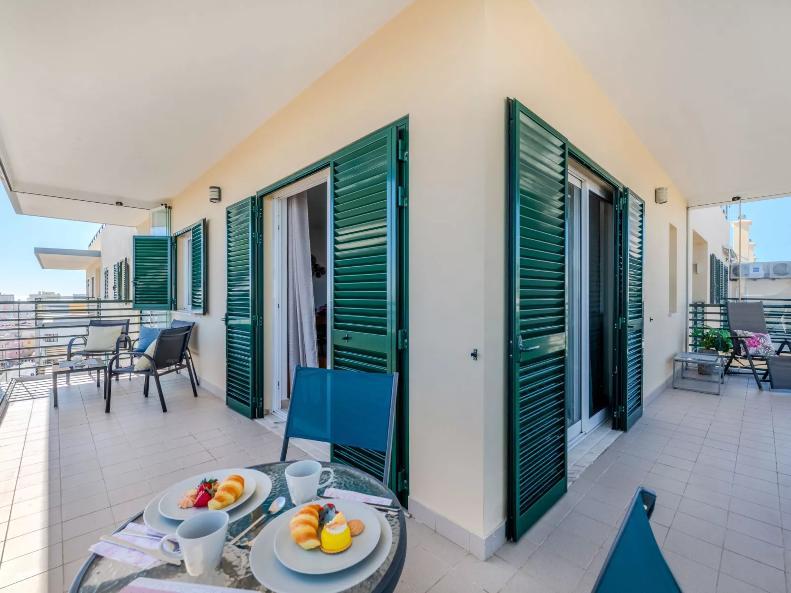 Cristina Inn - Buiten