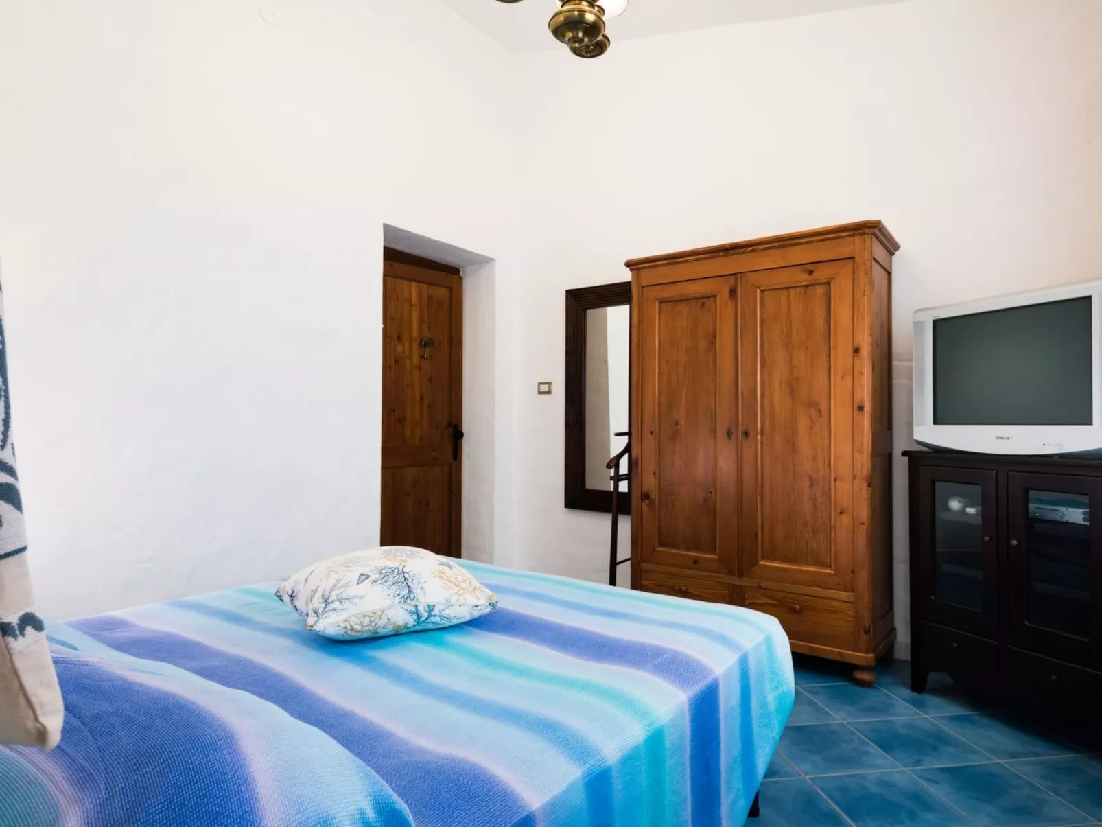 Haus in Calasetta mit Grill und Garten - Binnen