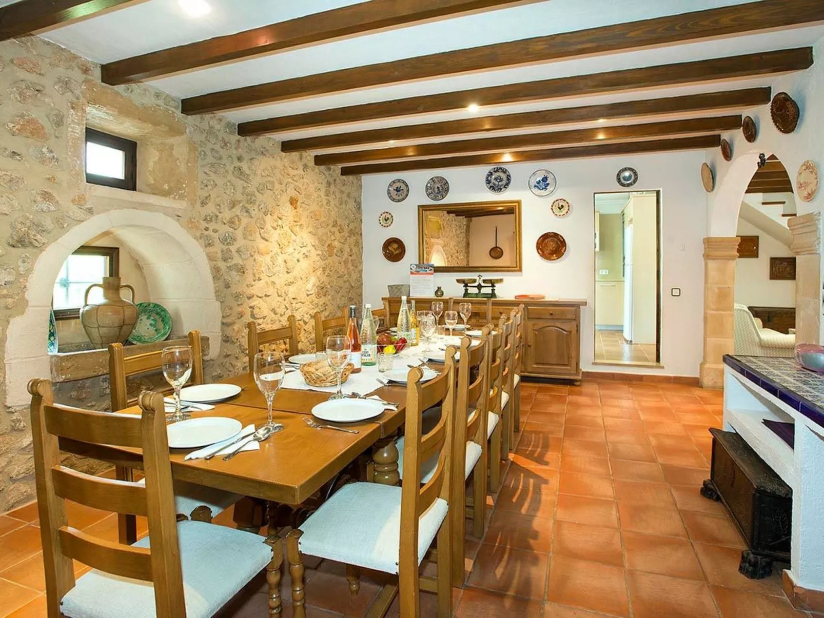 Impresionate Villa para 12 , Cala San Vicente - Binnen