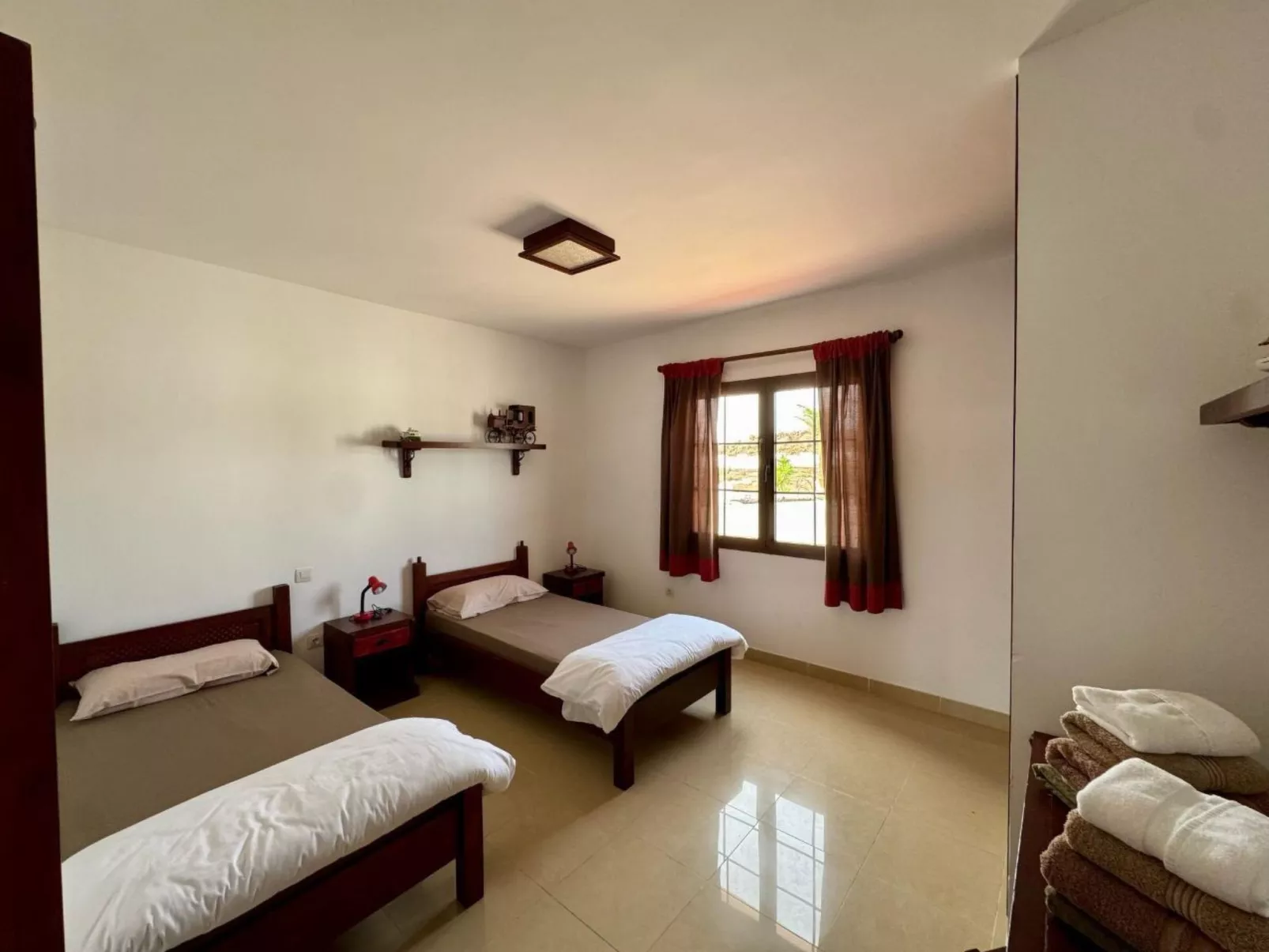 Villa mit privatem Pool - Binnen